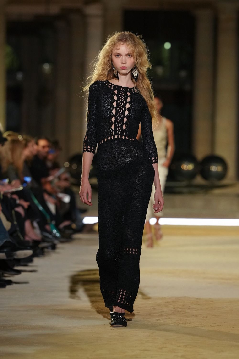 isabel-marant-spring-2027-ready-to-wear-look-45.jpg