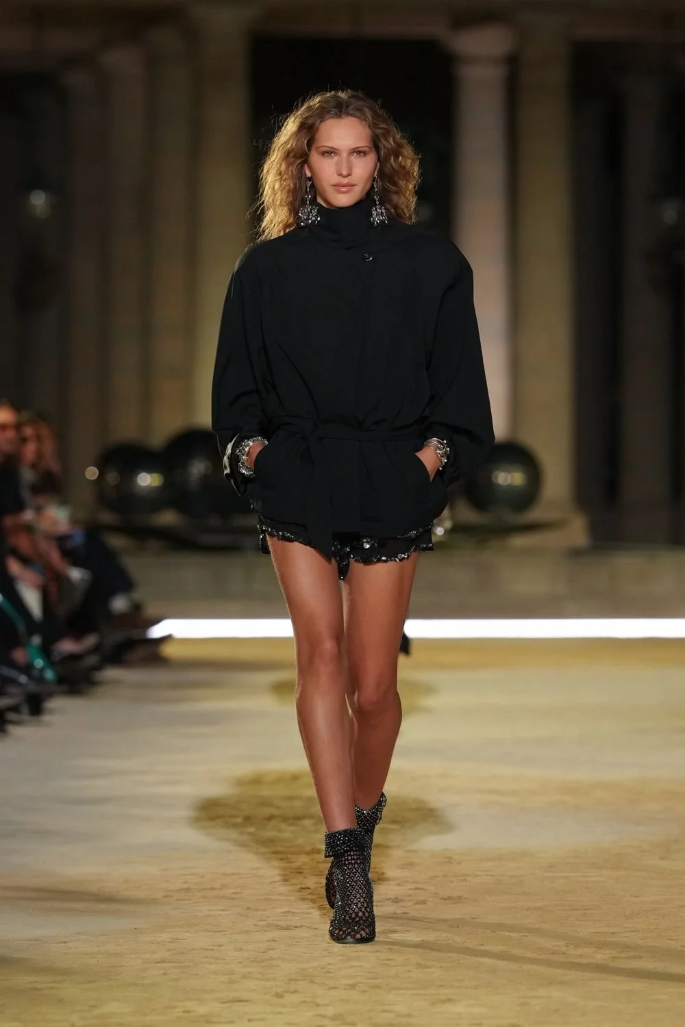 isabel-marant-spring-2027-ready-to-wear-look-49.jpg