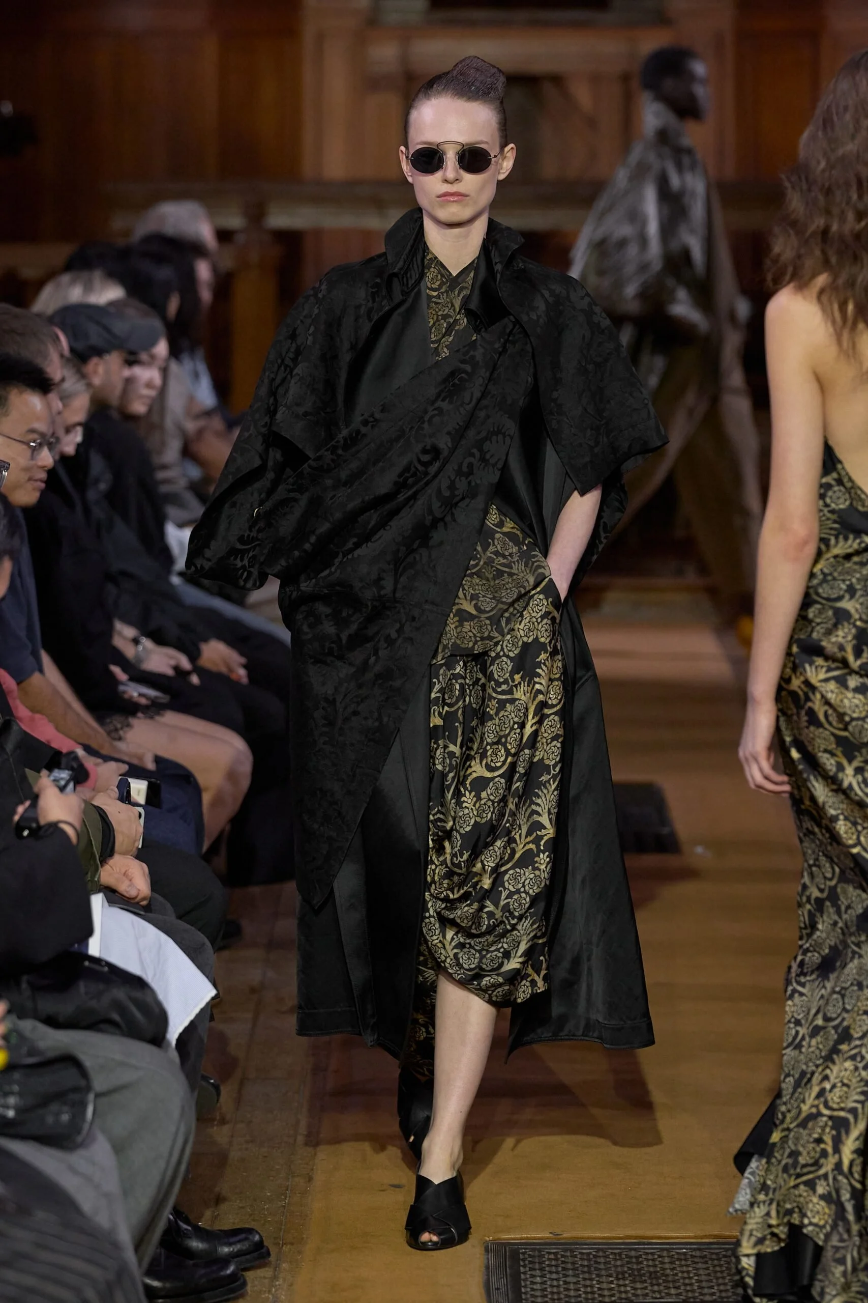 uma-wang-spring-2027-ready-to-wear-look-30-scaled.jpg