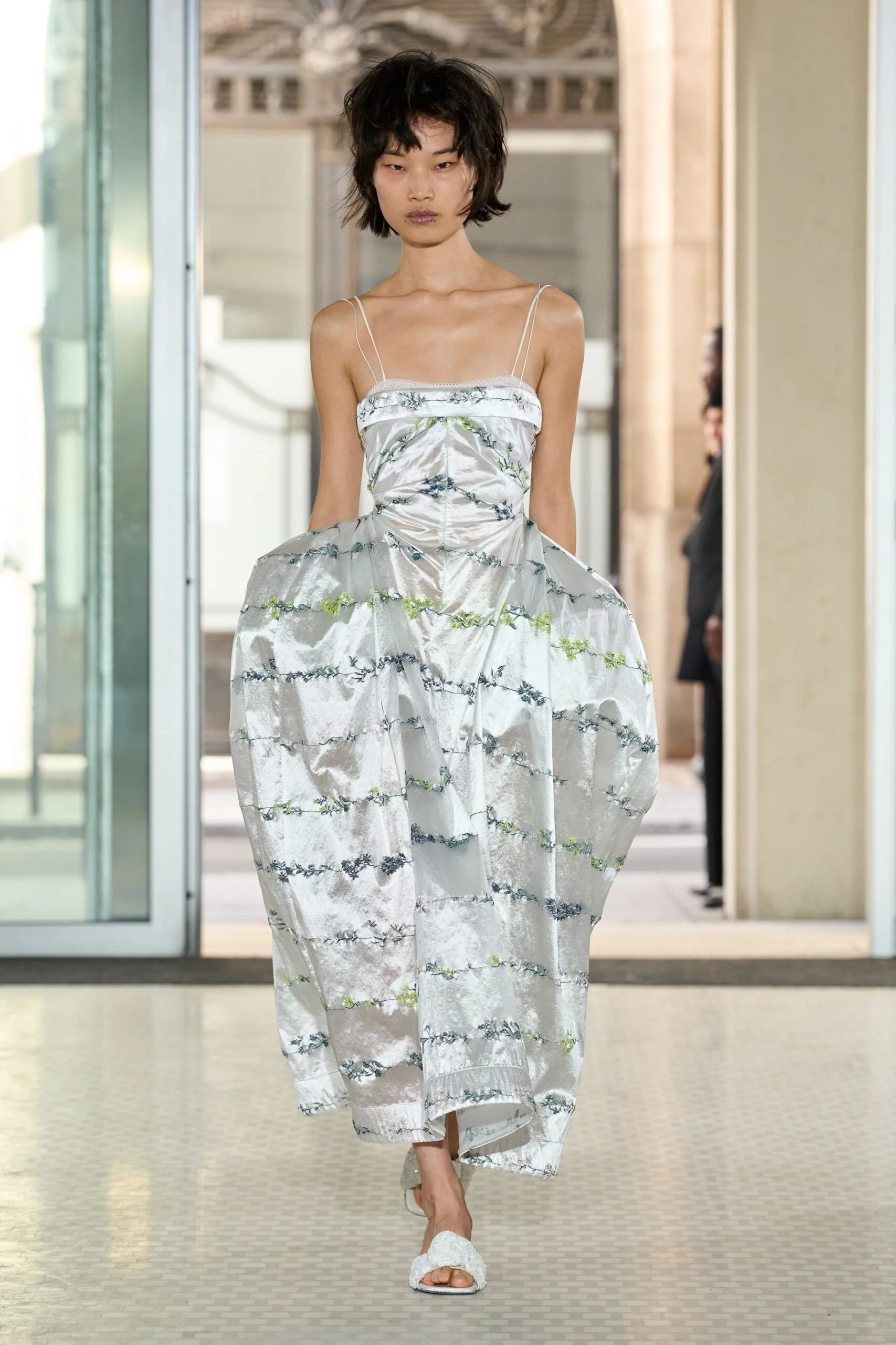 cecilie-bahnsen-spring-2027-ready-to-wear-look-03-scaled.jpg
