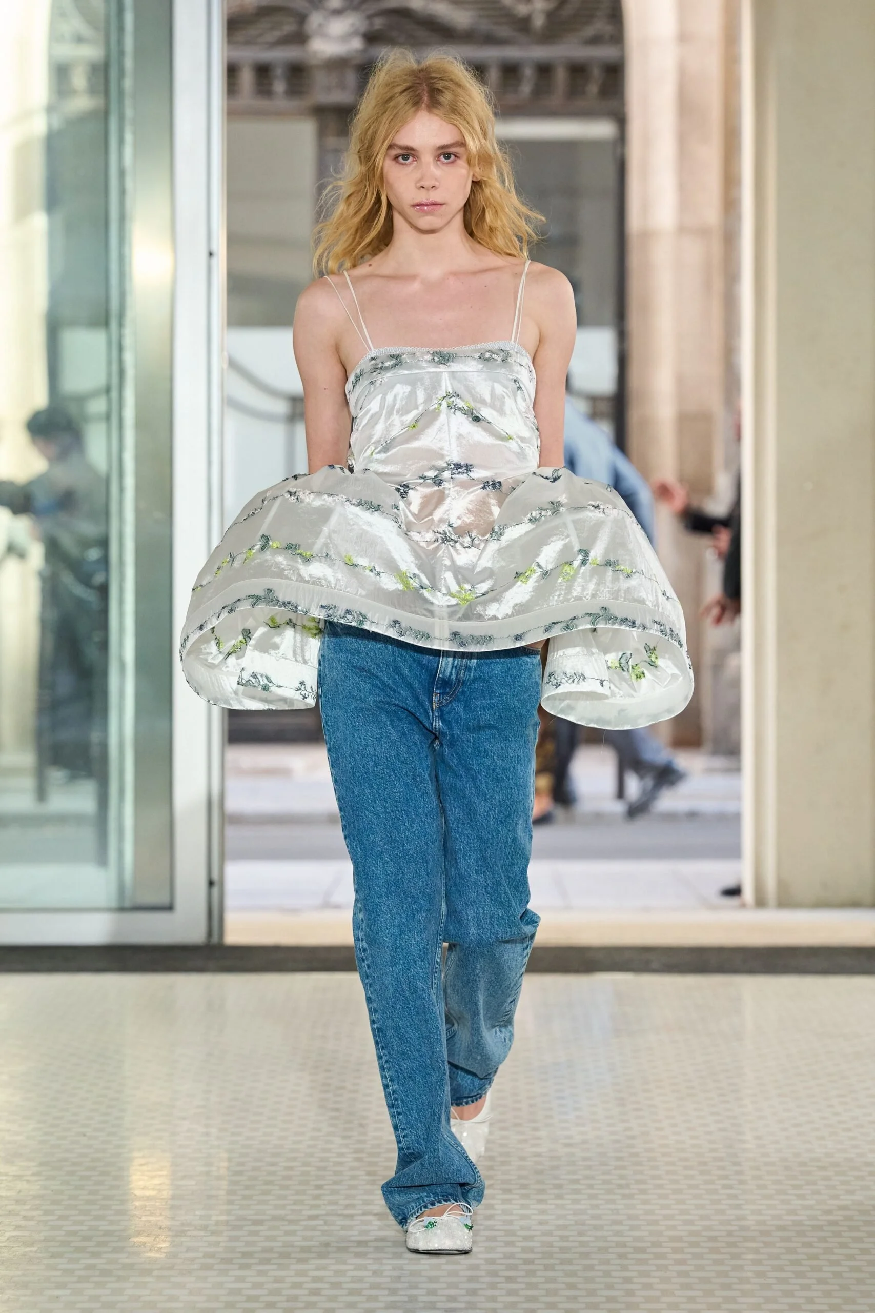 cecilie-bahnsen-spring-2027-ready-to-wear-look-20-scaled.jpg