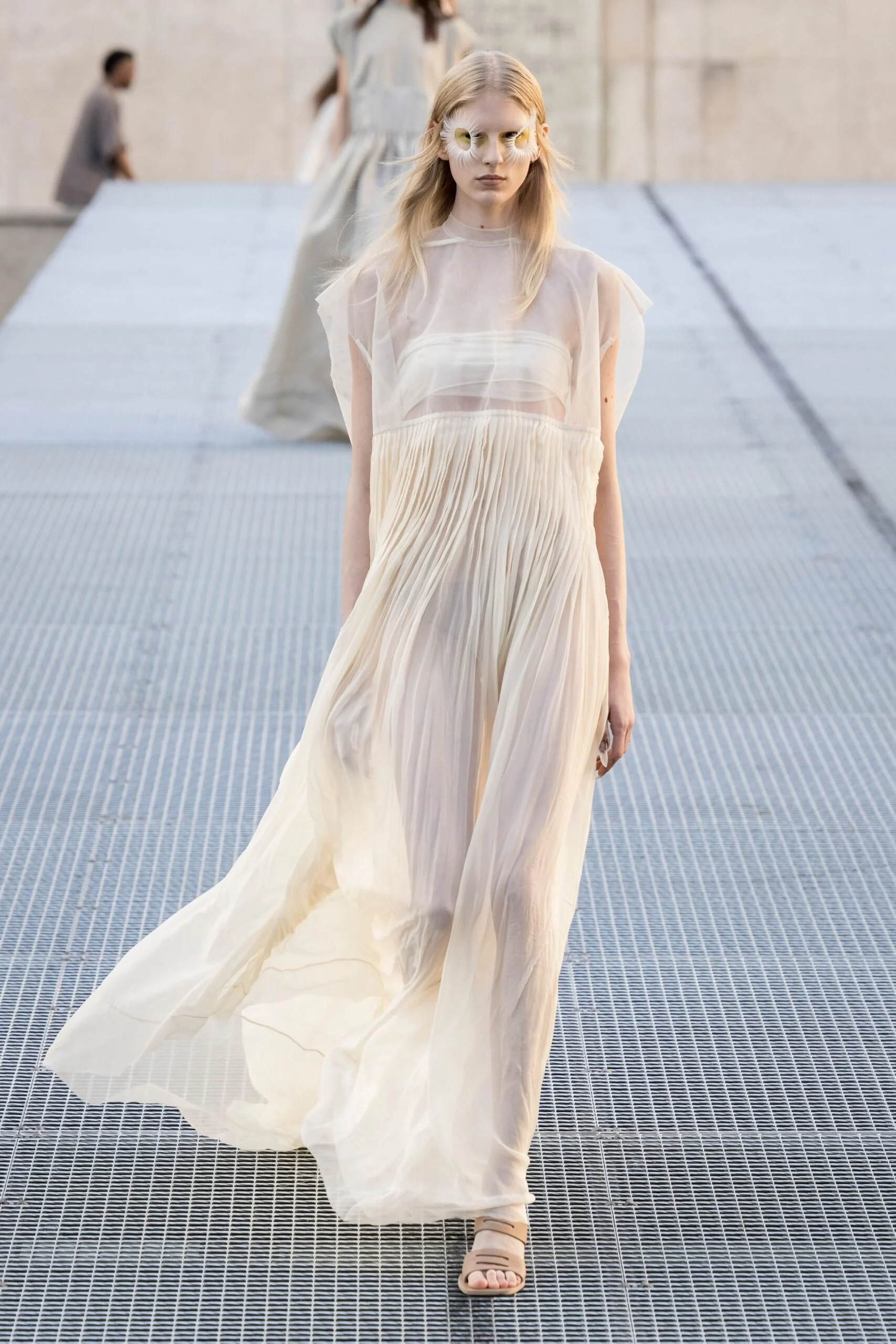 rick-owens-spring-2027-ready-to-wear-look-08-scaled.jpg