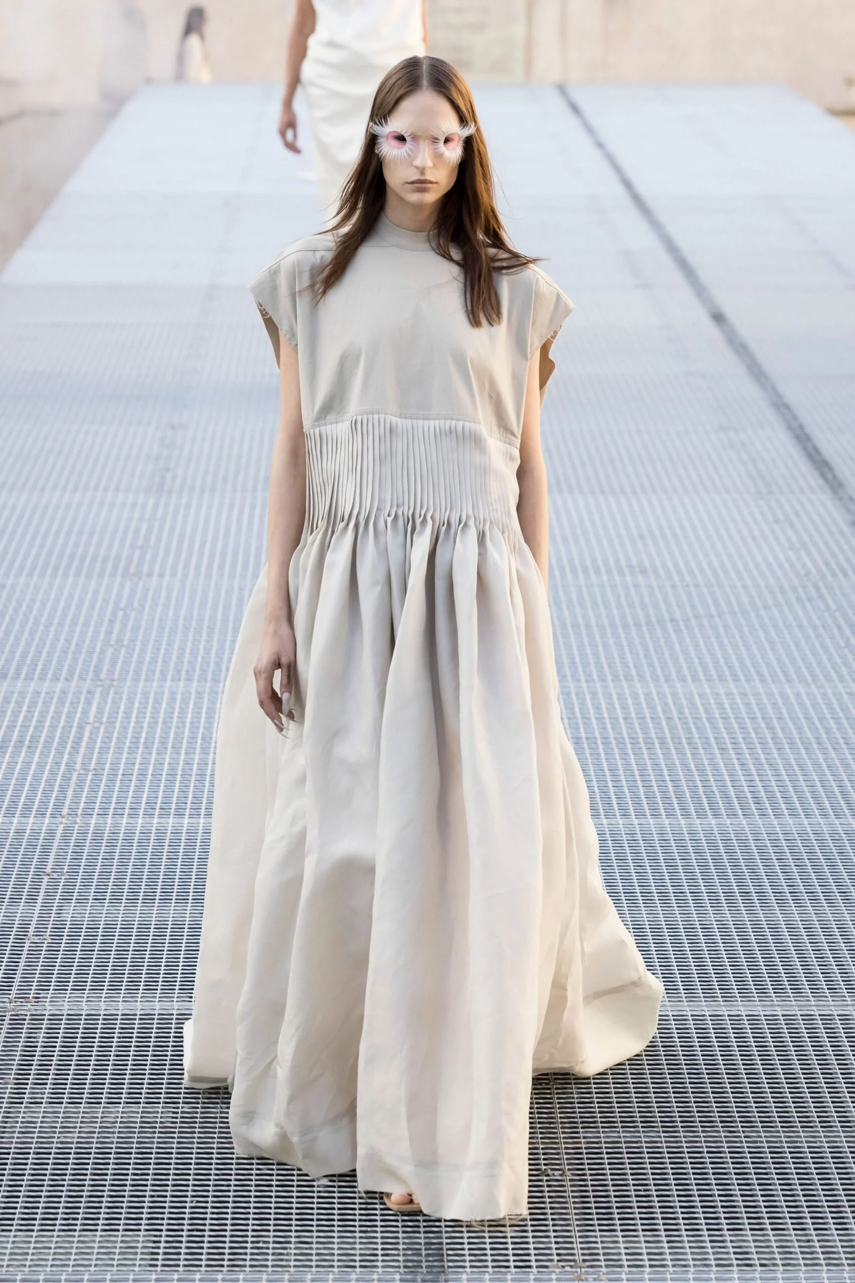 rick-owens-spring-2027-ready-to-wear-look-09-scaled.jpg