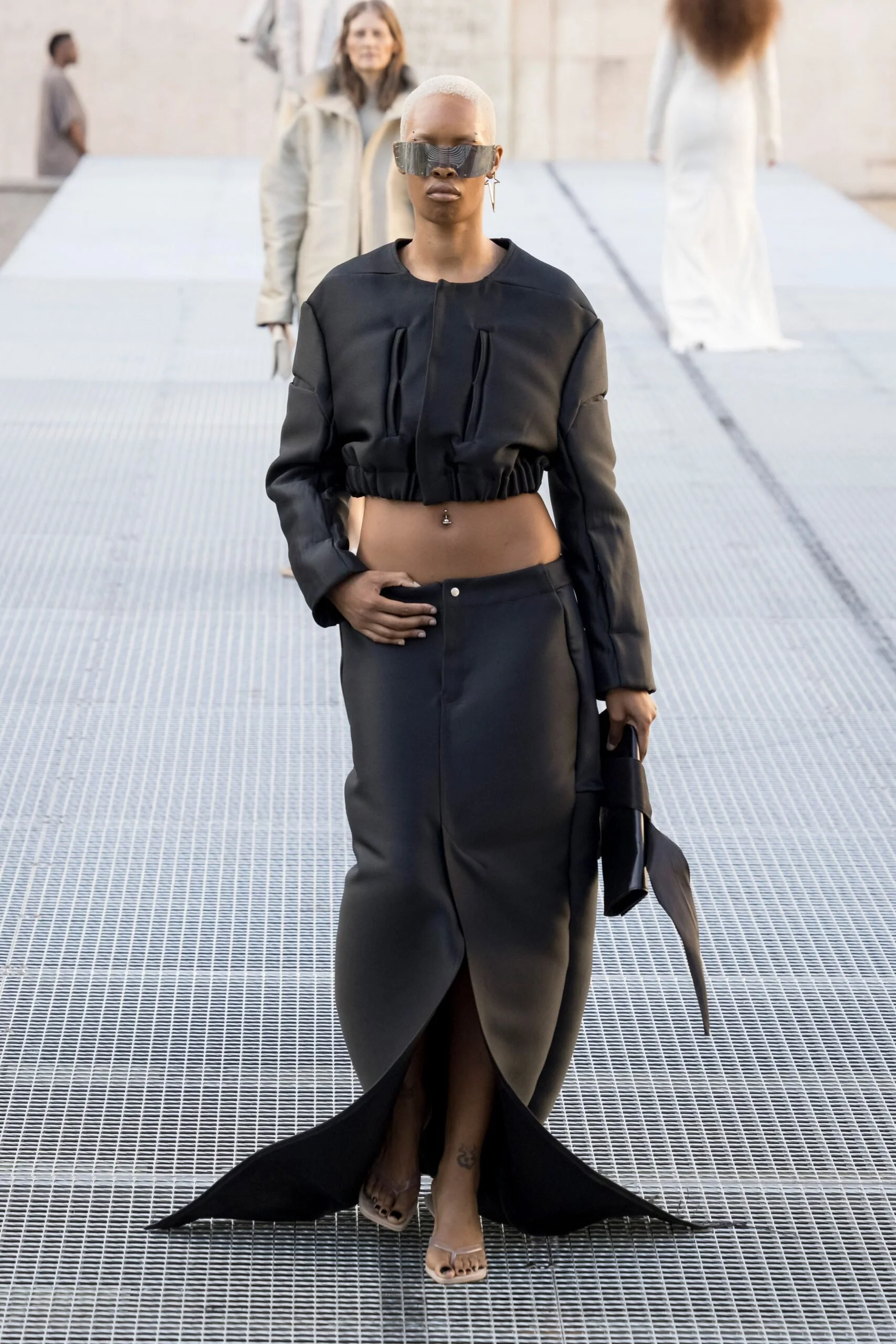 rick-owens-spring-2027-ready-to-wear-look-24-scaled.jpg