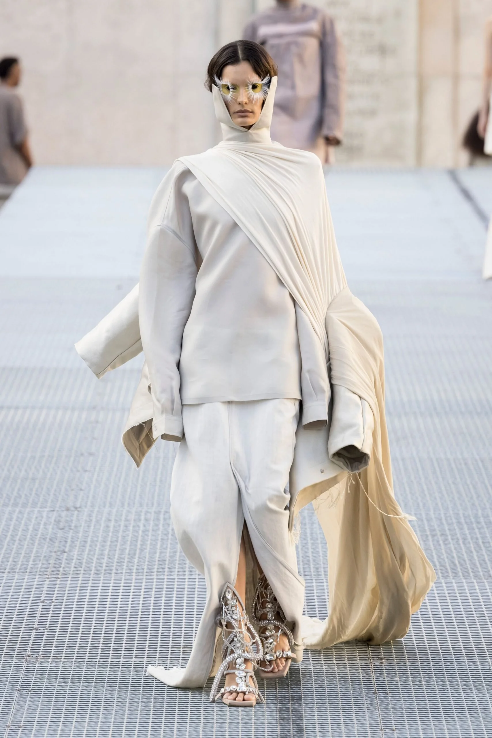 rick-owens-spring-2027-ready-to-wear-look-28-scaled.jpg