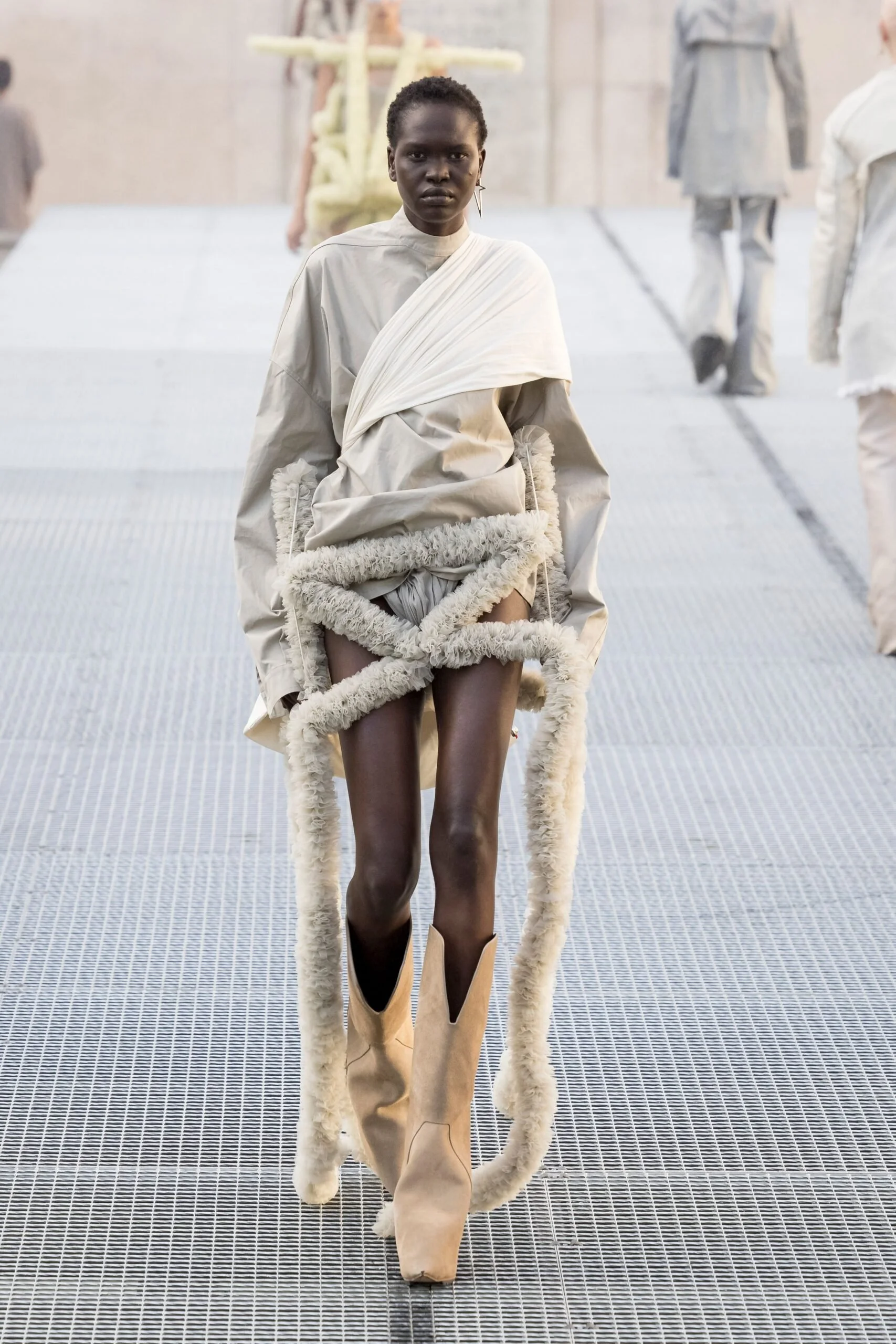 rick-owens-spring-2027-ready-to-wear-look-42-scaled.jpg