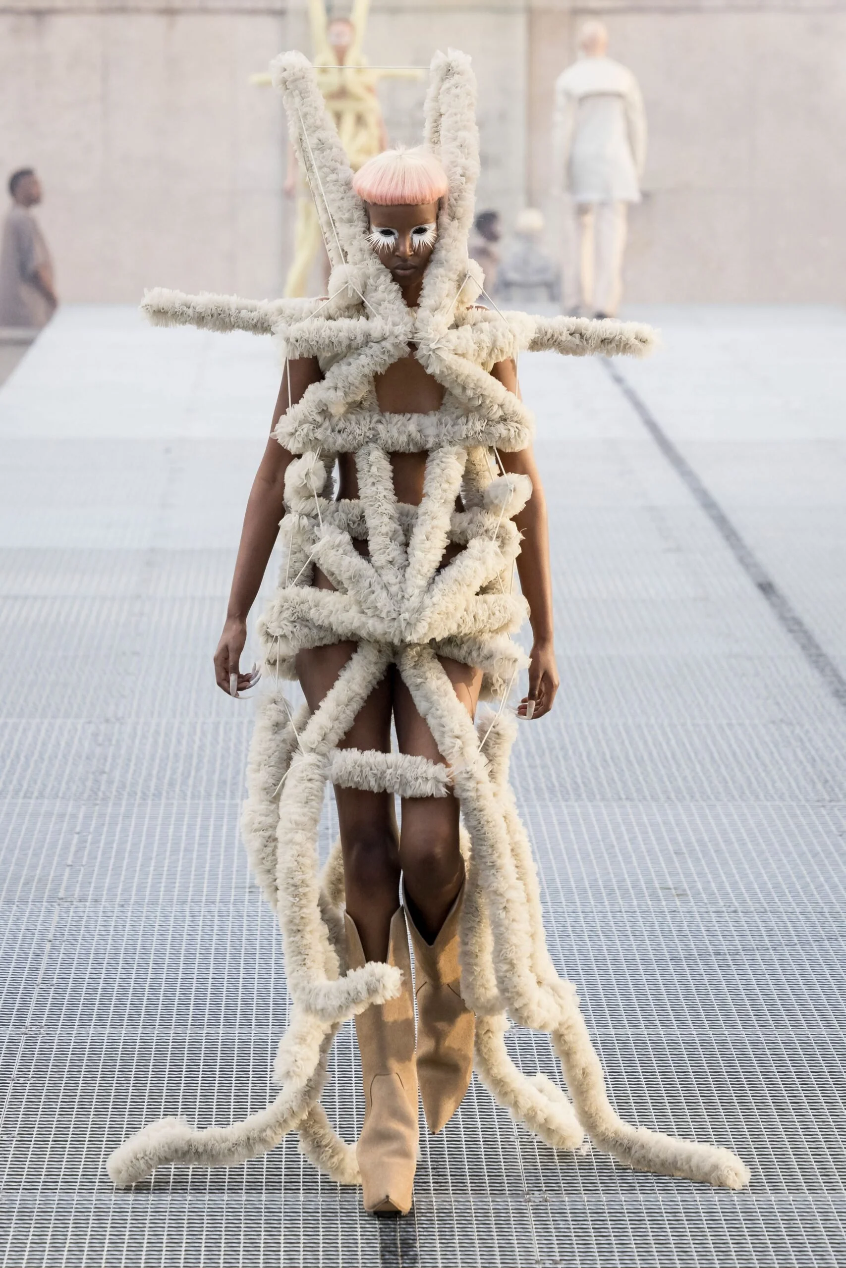rick-owens-spring-2027-ready-to-wear-look-44-scaled.jpg
