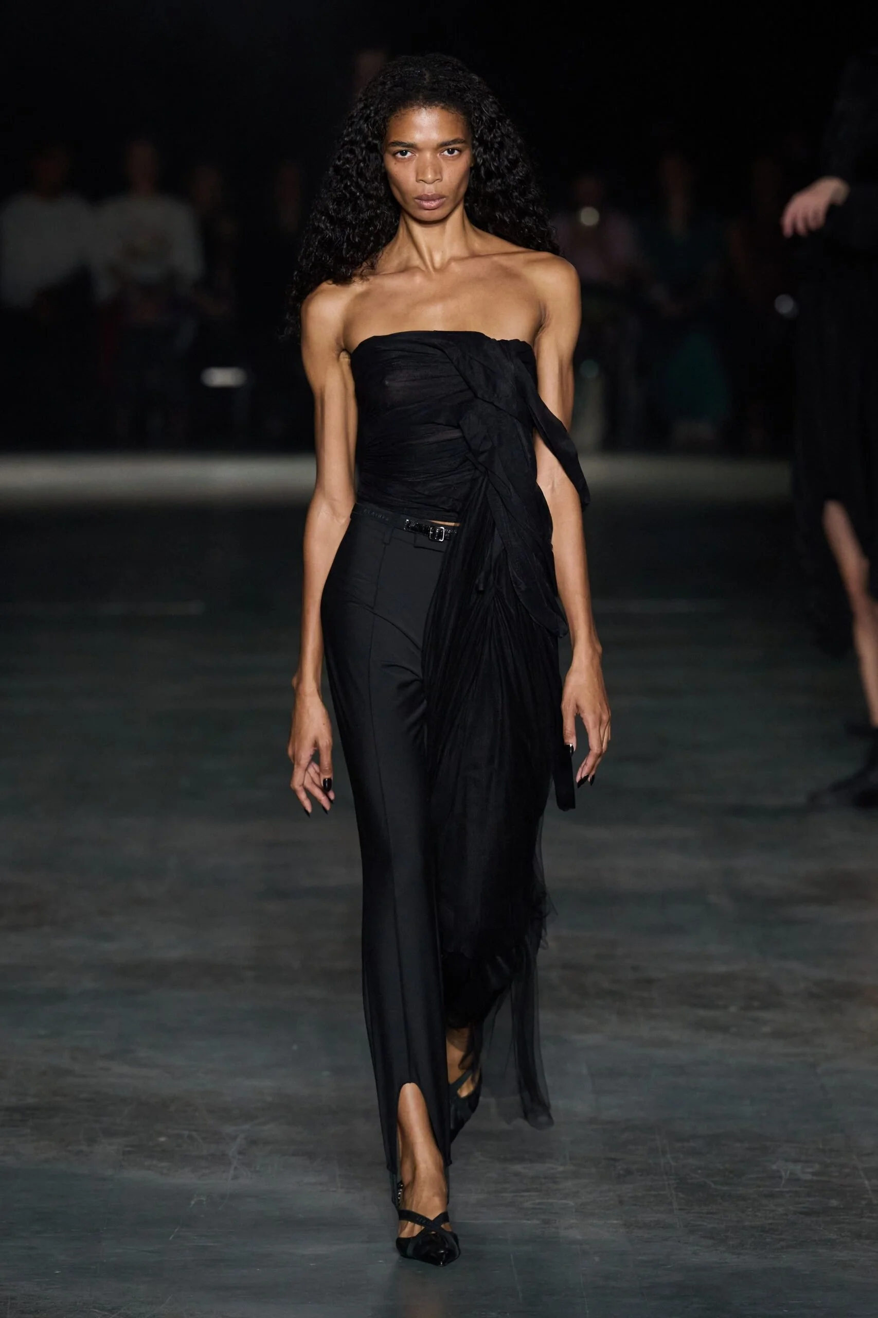 alainpaul-spring-2027-ready-to-wear-look-01-scaled.jpg