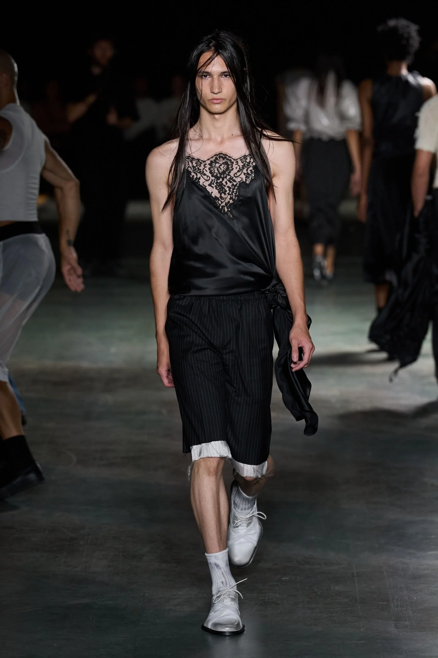 alainpaul-spring-2027-ready-to-wear-look-28-scaled.jpg