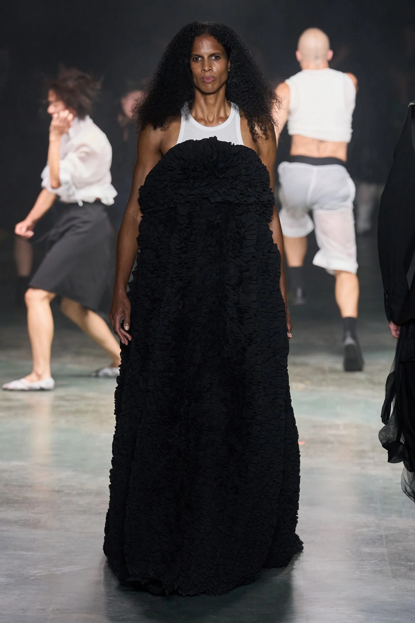 alainpaul-spring-2027-ready-to-wear-look-50-scaled.jpg