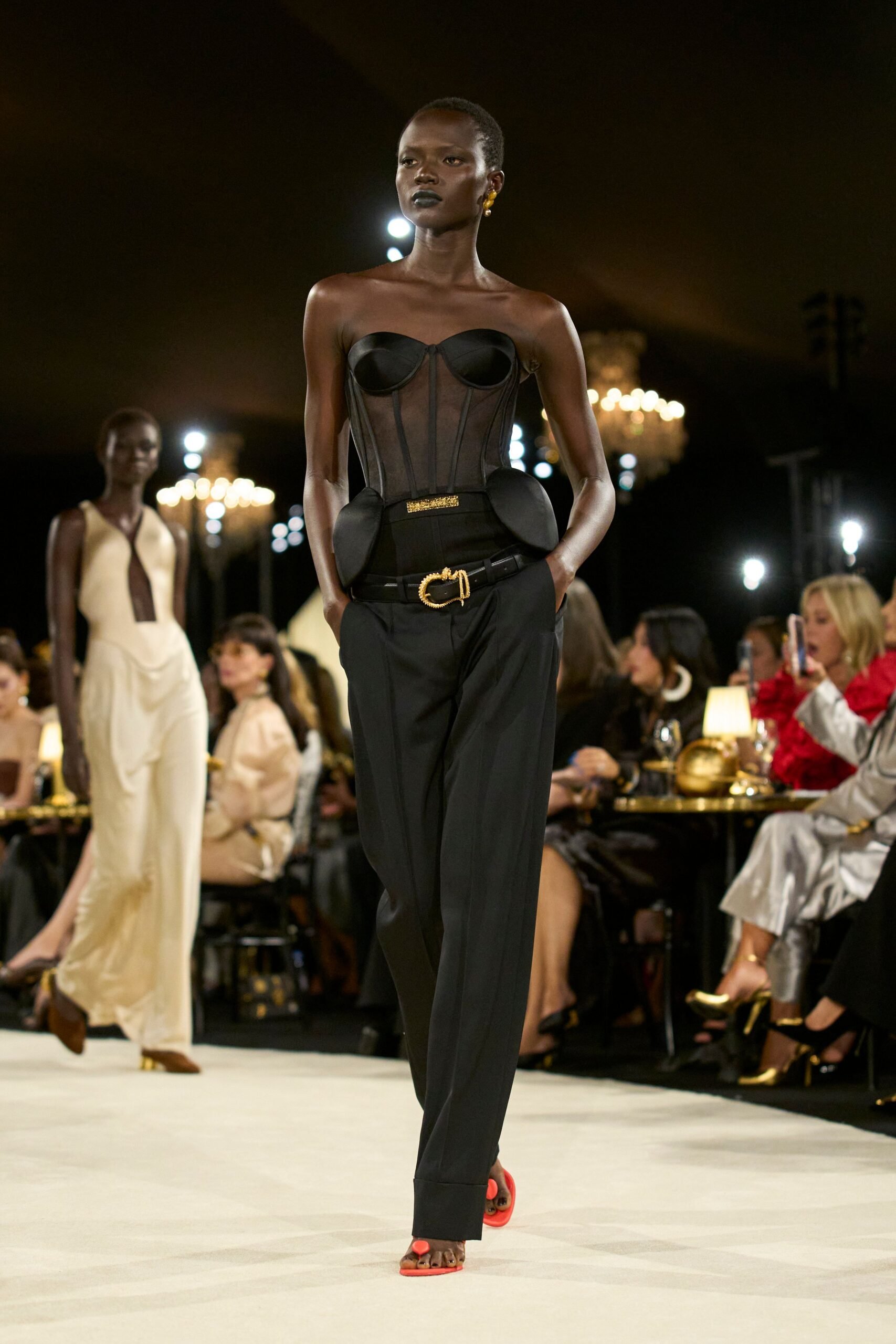 schiaparelli-spring-2027-ready-to-wear-look-10-scaled.jpg
