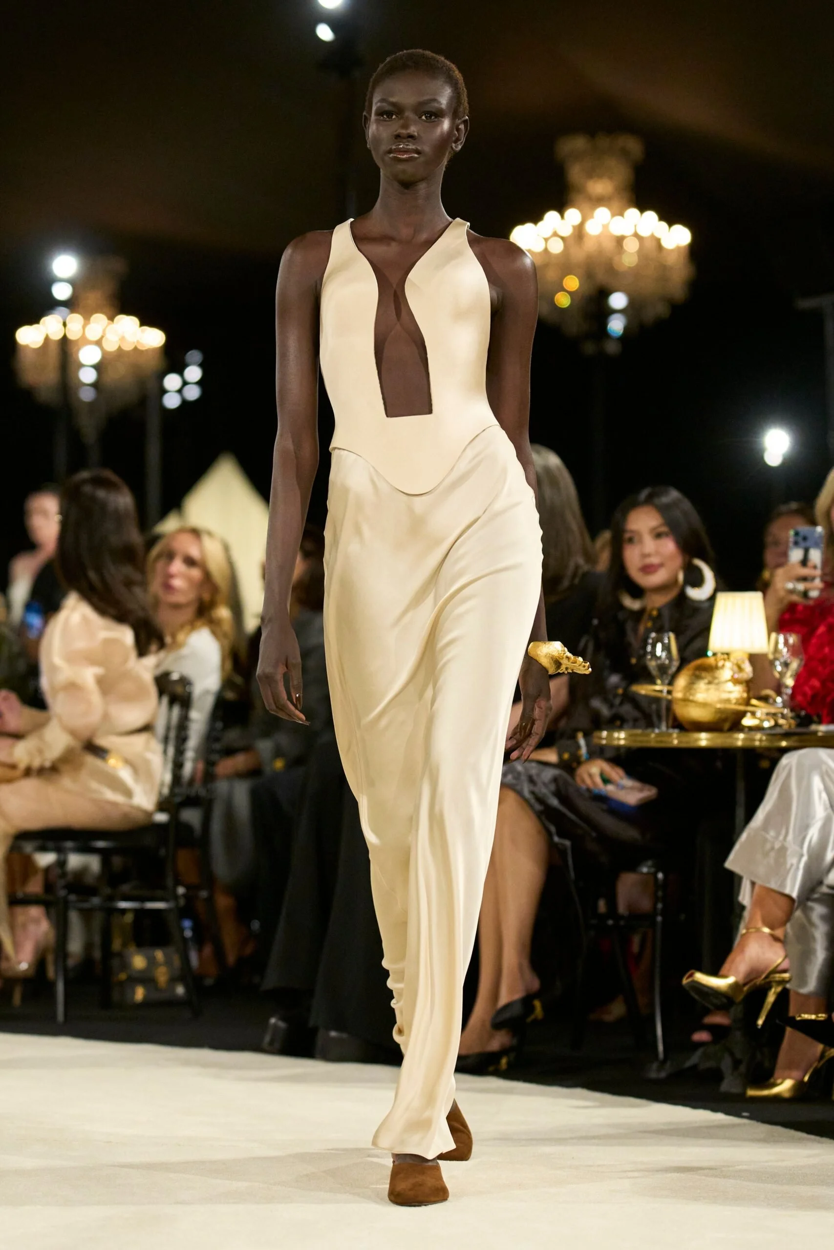 schiaparelli-spring-2027-ready-to-wear-look-11-scaled.jpg