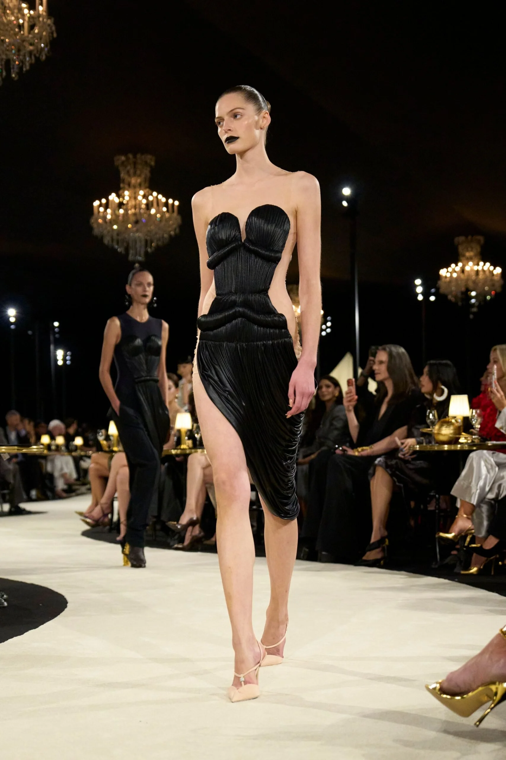 schiaparelli-spring-2027-ready-to-wear-look-15-scaled.jpg