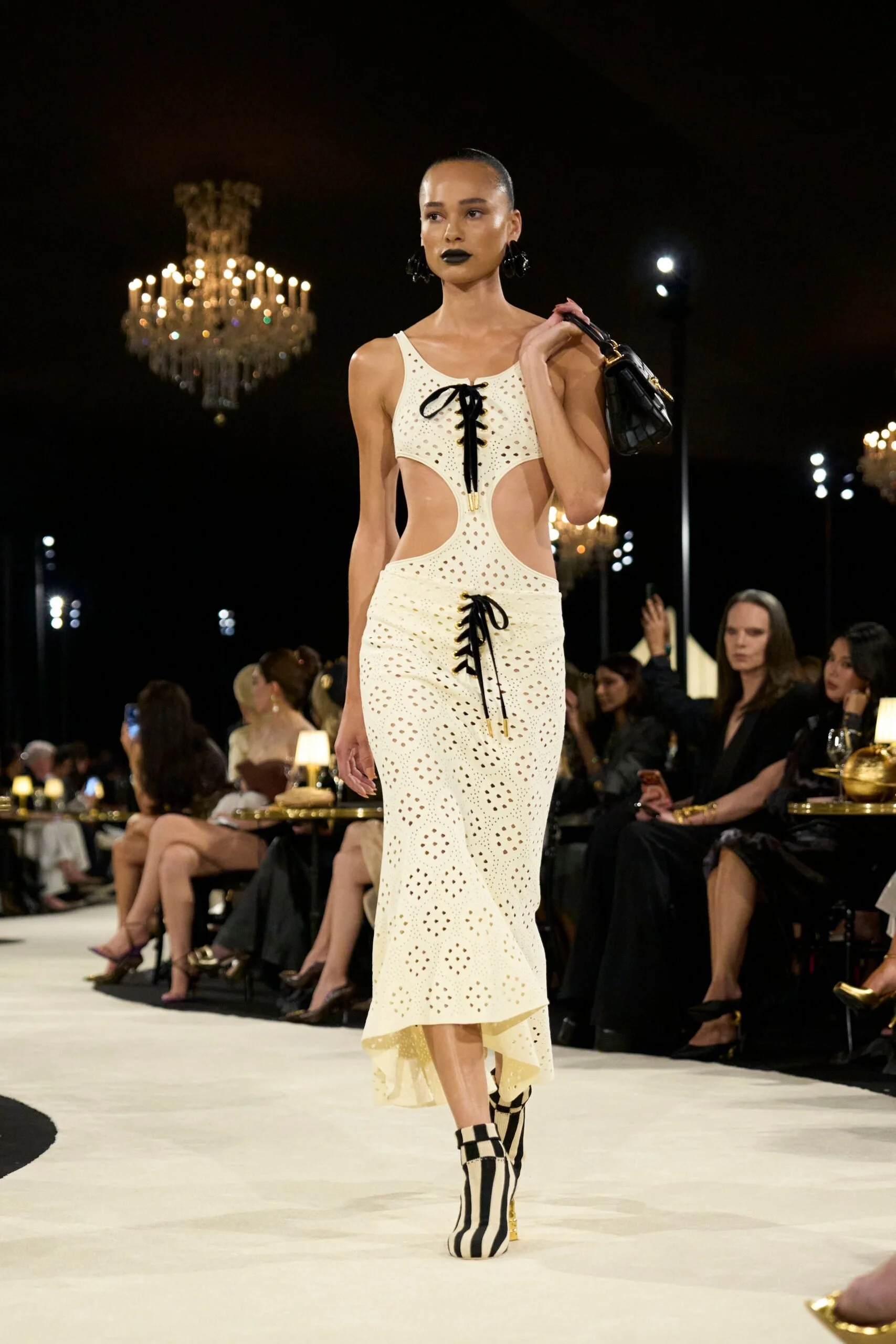 schiaparelli-spring-2027-ready-to-wear-look-25-scaled.jpg