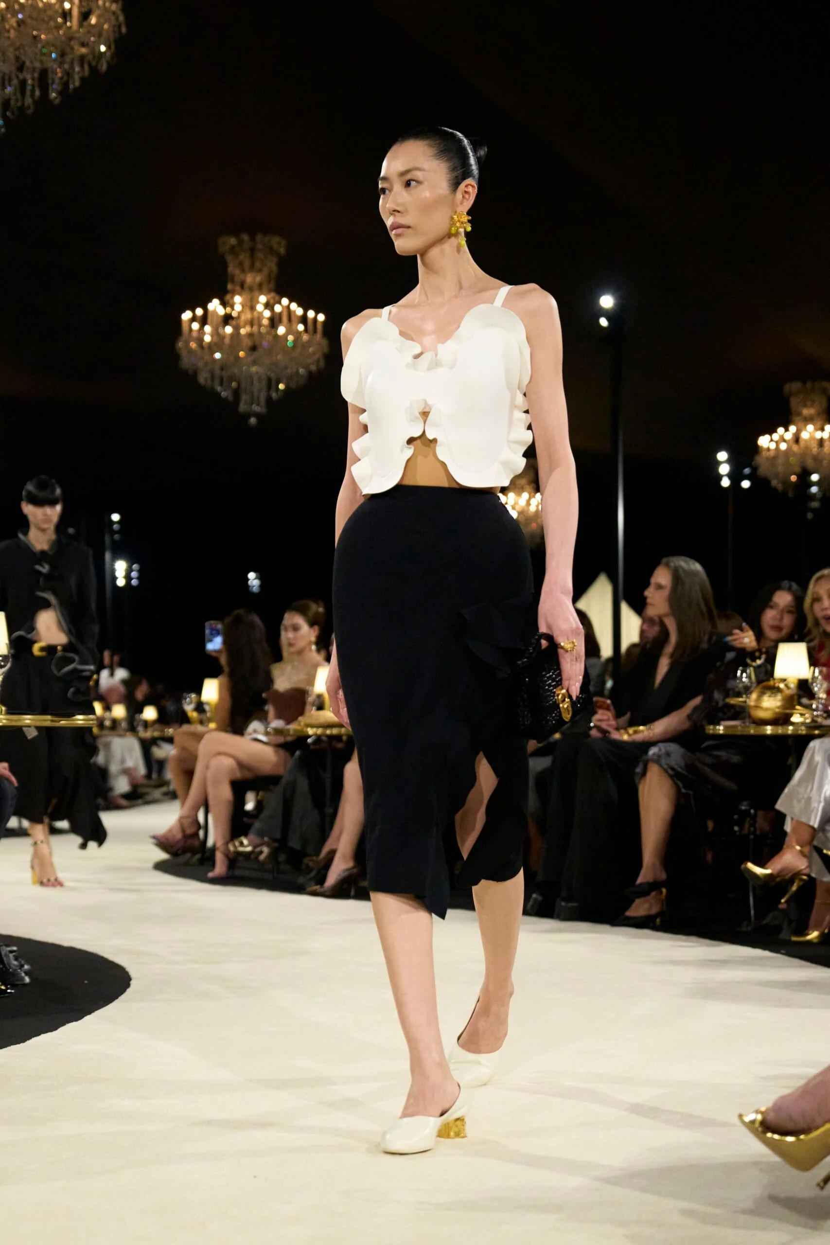 schiaparelli-spring-2027-ready-to-wear-look-28-scaled.jpg