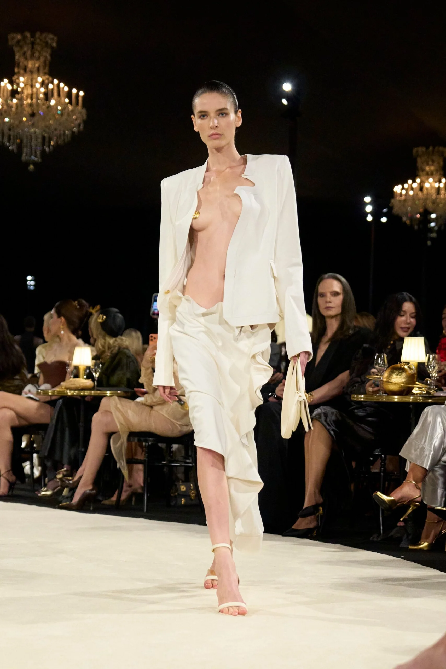 schiaparelli-spring-2027-ready-to-wear-look-33-scaled.jpg