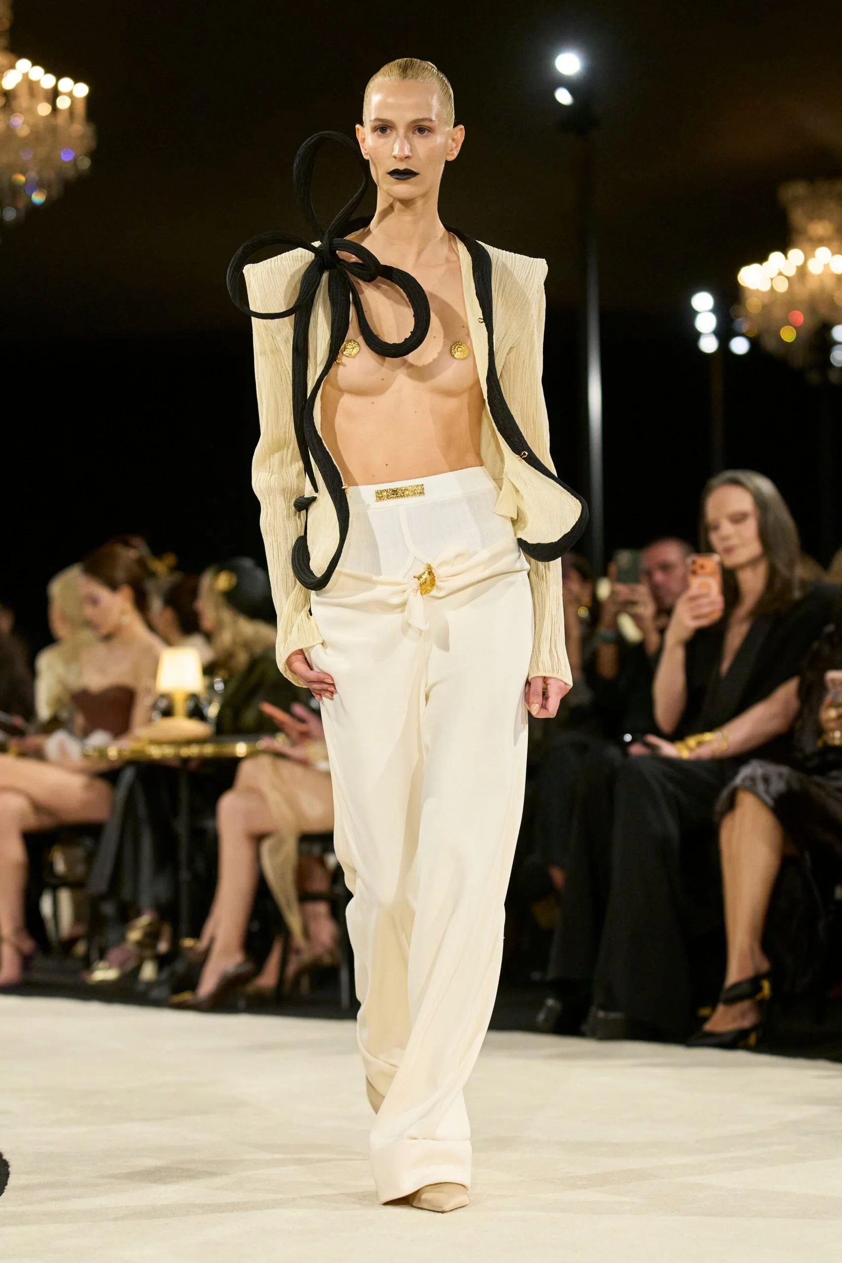 schiaparelli-spring-2027-ready-to-wear-look-34-scaled.jpg