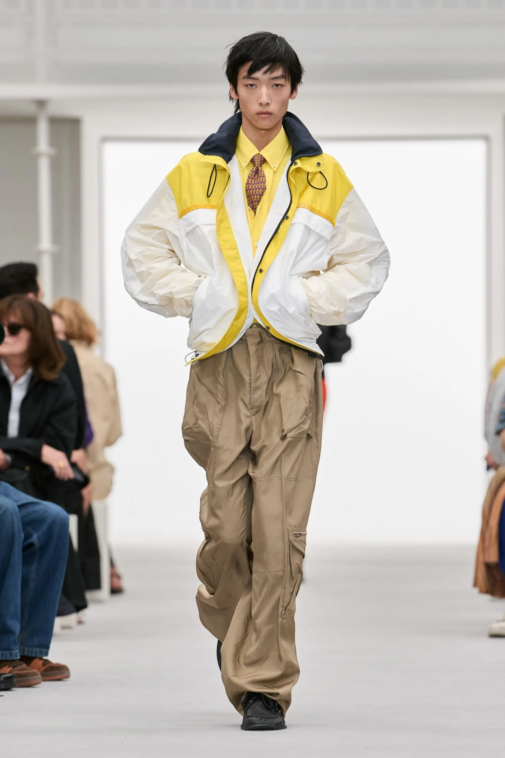 loewe-spring-2027-ready-to-wear-look-21-scaled.jpg