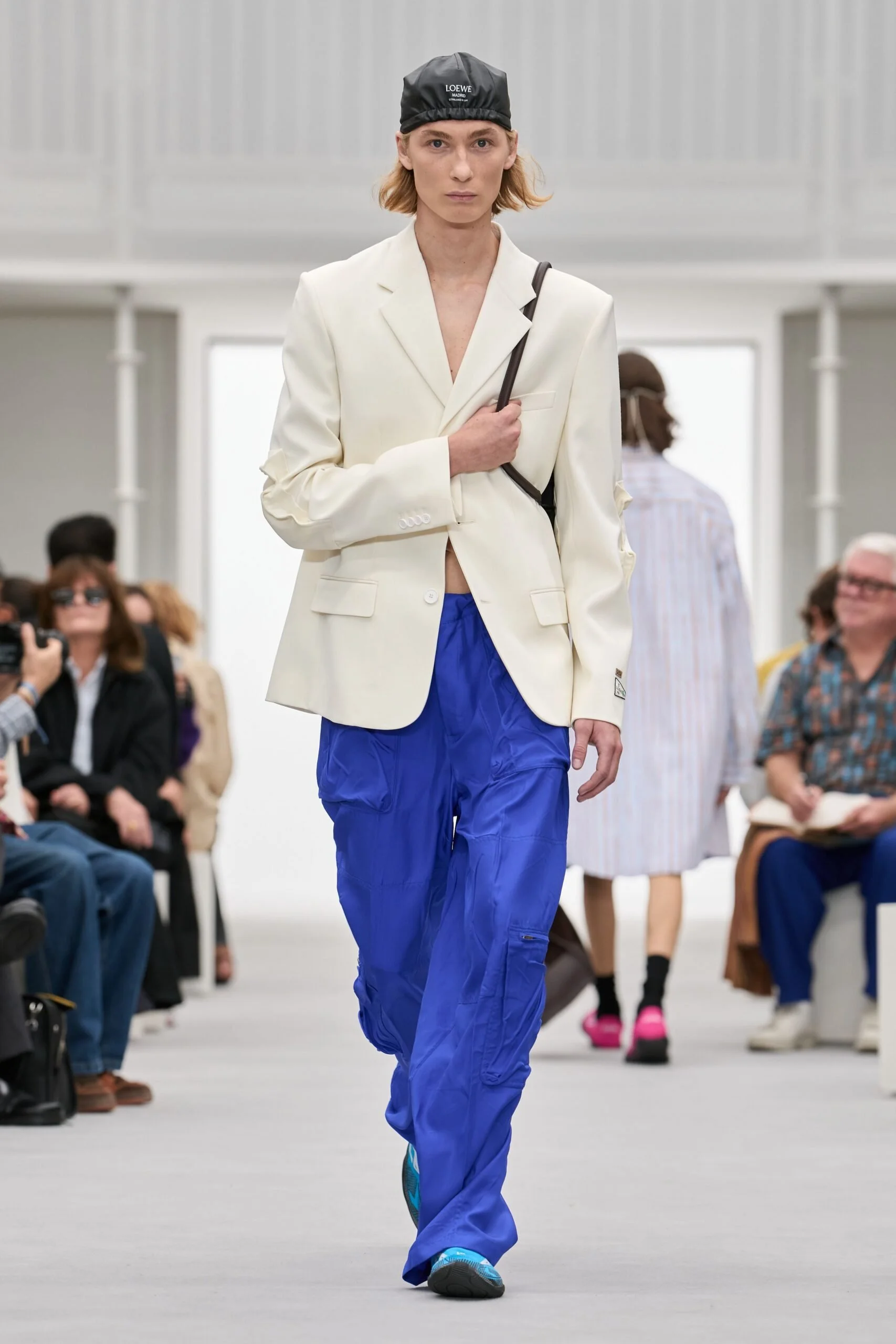 loewe-spring-2027-ready-to-wear-look-57-scaled.jpg