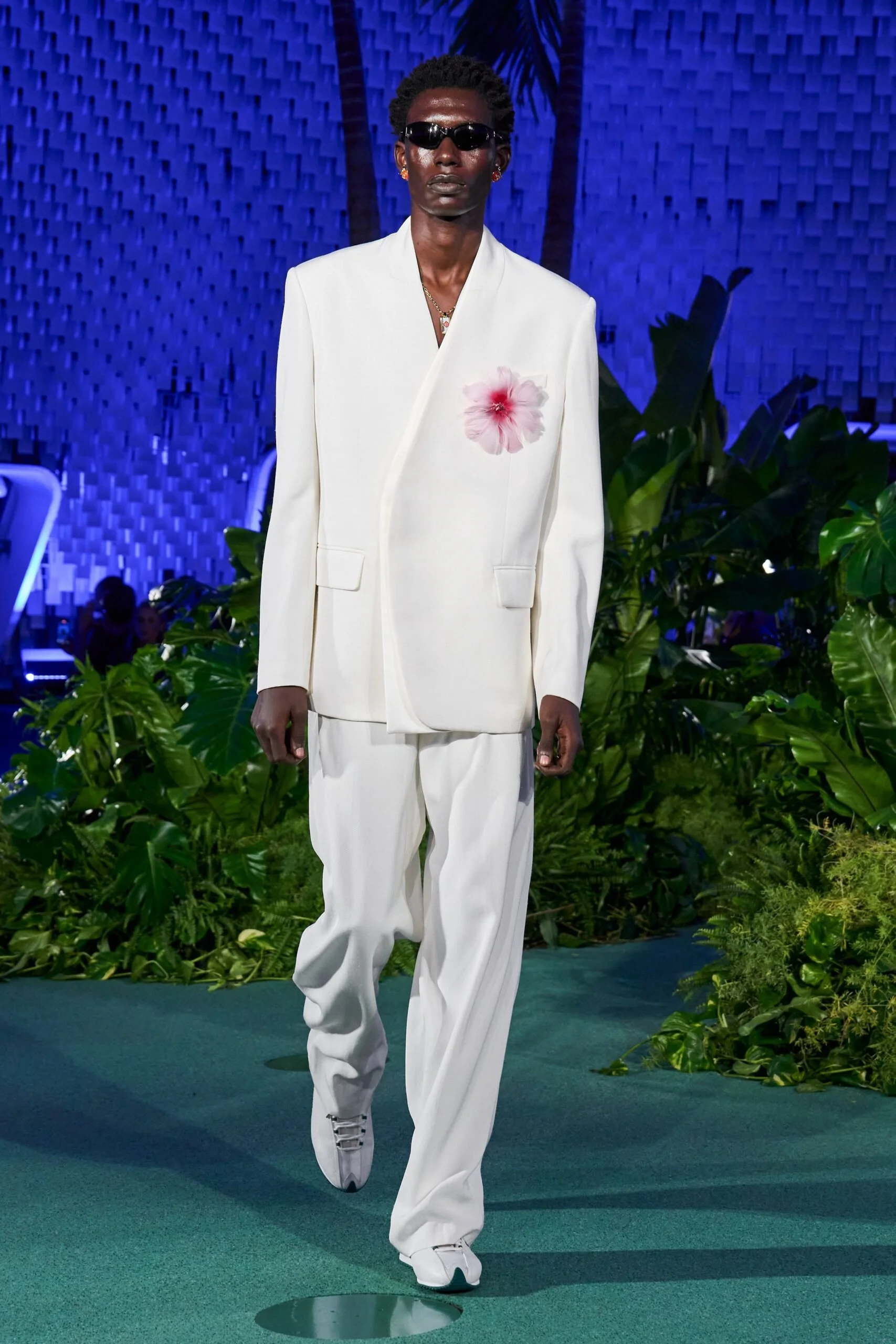 casablanca-spring-2027-ready-to-wear-look-02-scaled.jpg