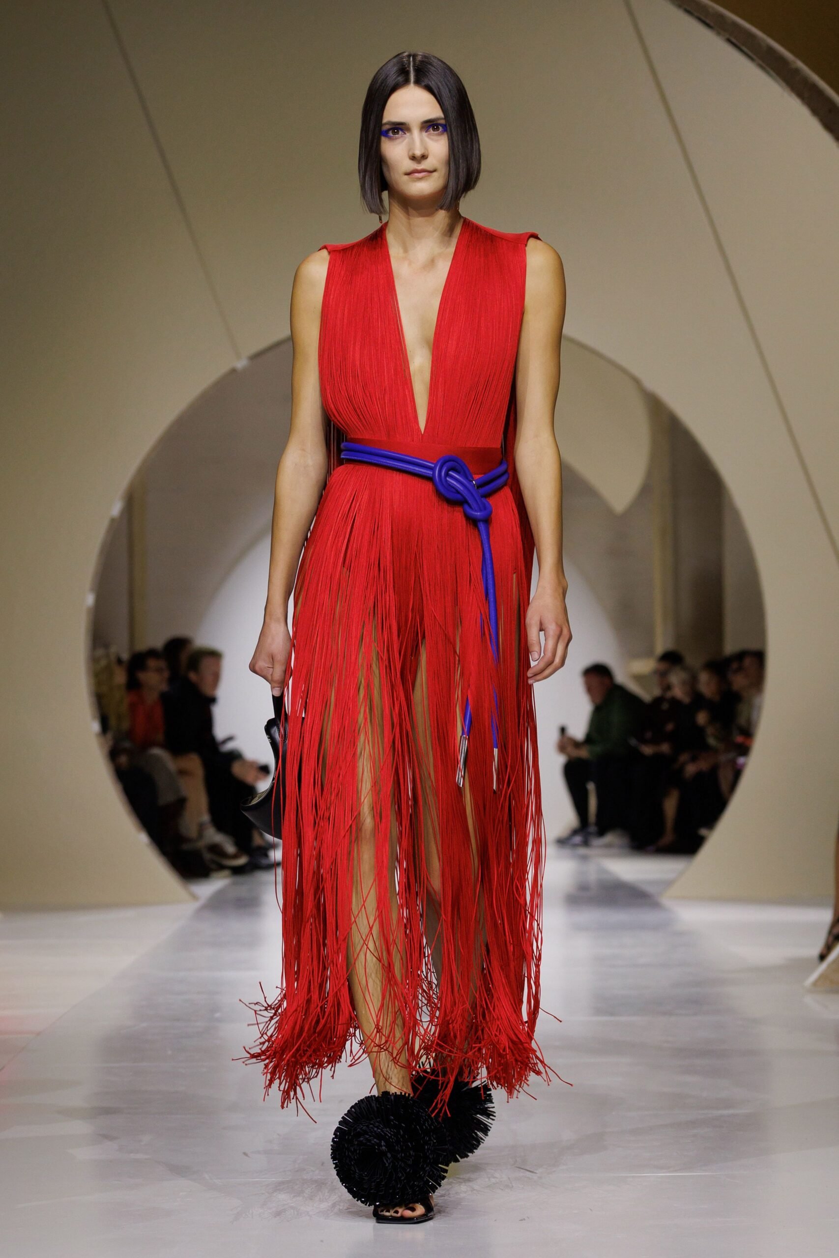 givenchy-spring-2027-ready-to-wear-look-34-scaled.jpg