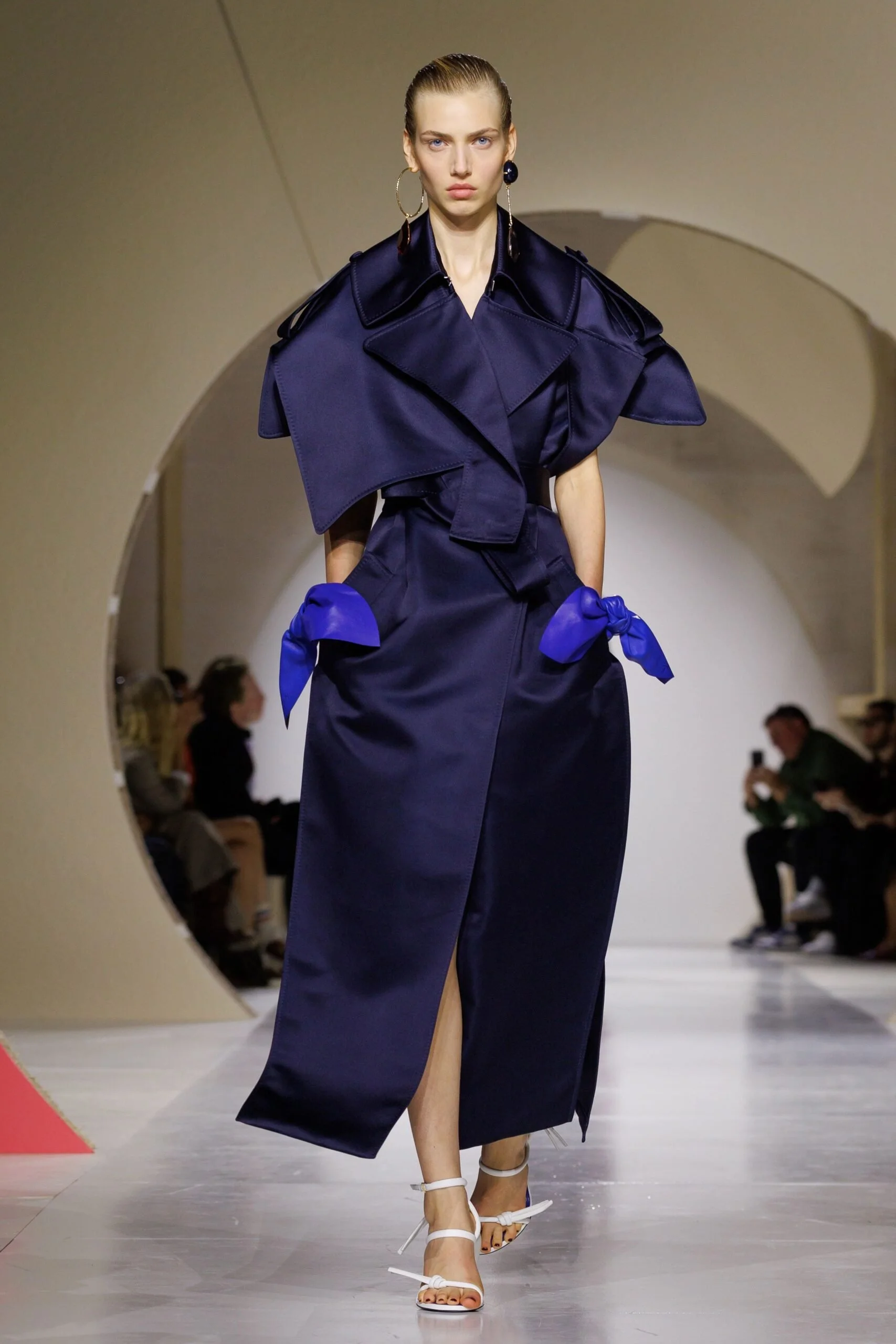 givenchy-spring-2027-ready-to-wear-look-46-scaled.jpg