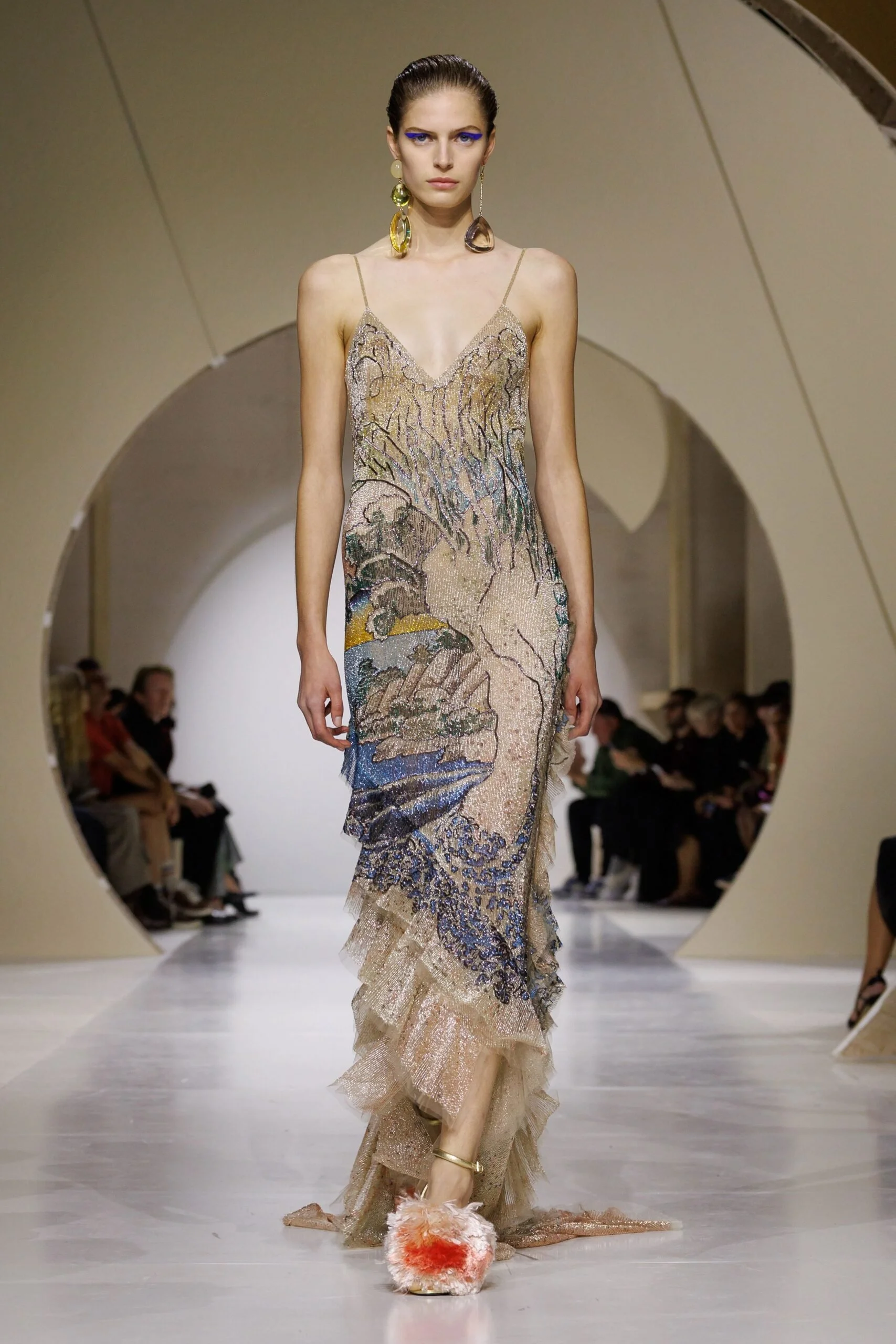 givenchy-spring-2027-ready-to-wear-look-56-scaled.jpg