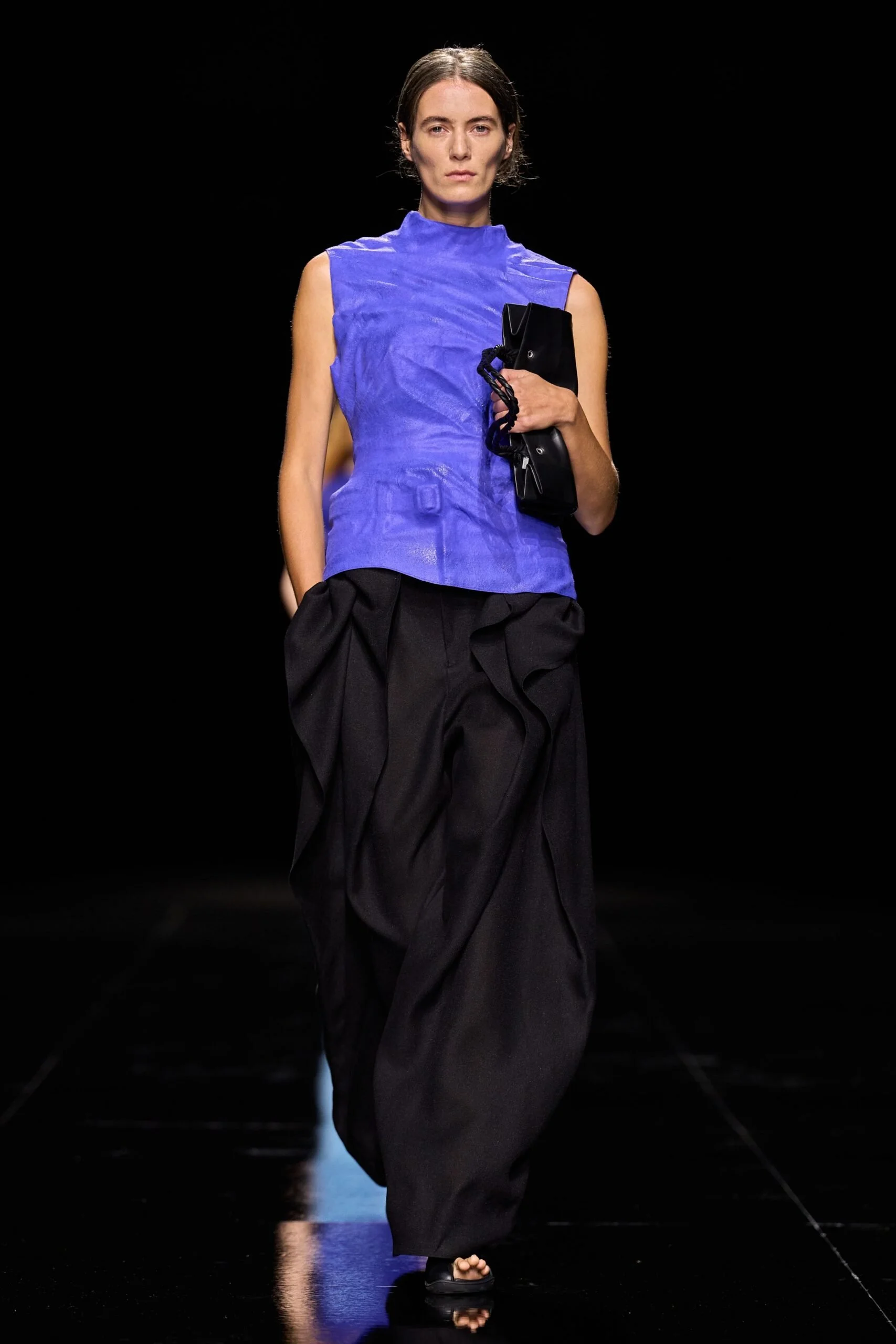 issey-miyake-spring-2027-ready-to-wear-look-08-scaled.jpg