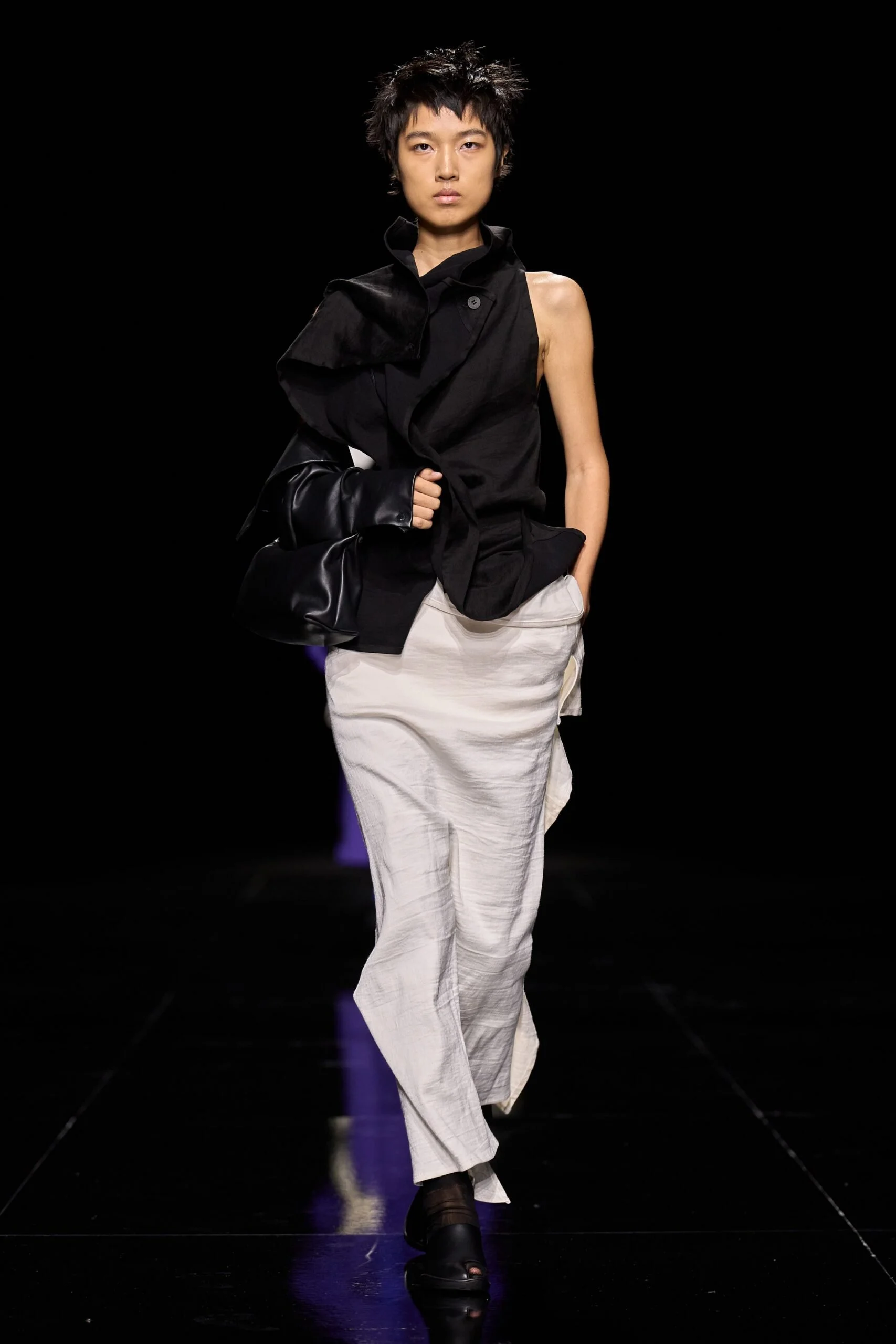 issey-miyake-spring-2027-ready-to-wear-look-14-scaled.jpg