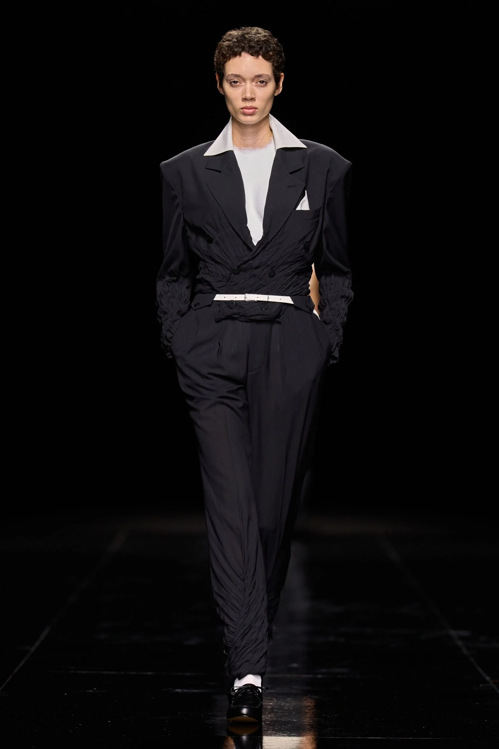 issey-miyake-spring-2027-ready-to-wear-look-18-scaled.jpg