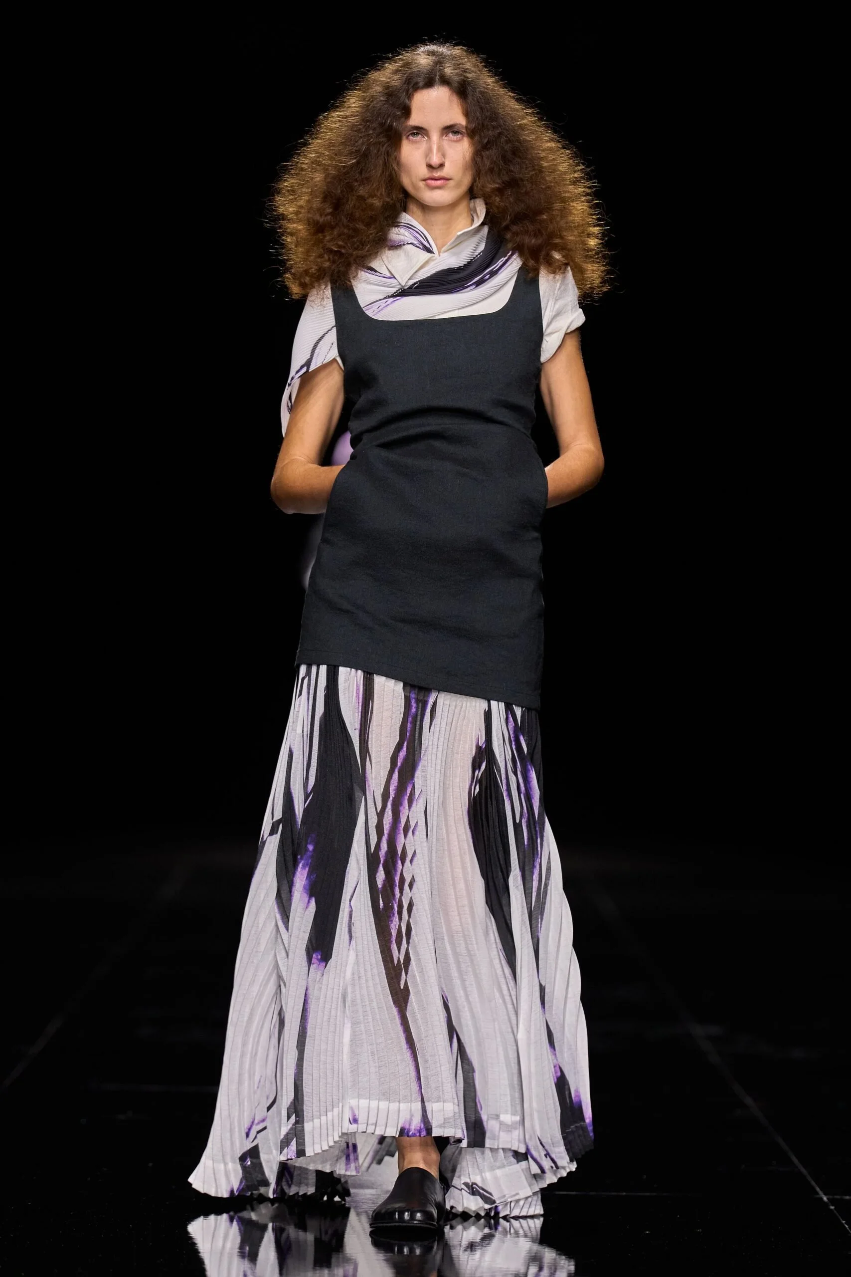 issey-miyake-spring-2027-ready-to-wear-look-22-scaled.jpg
