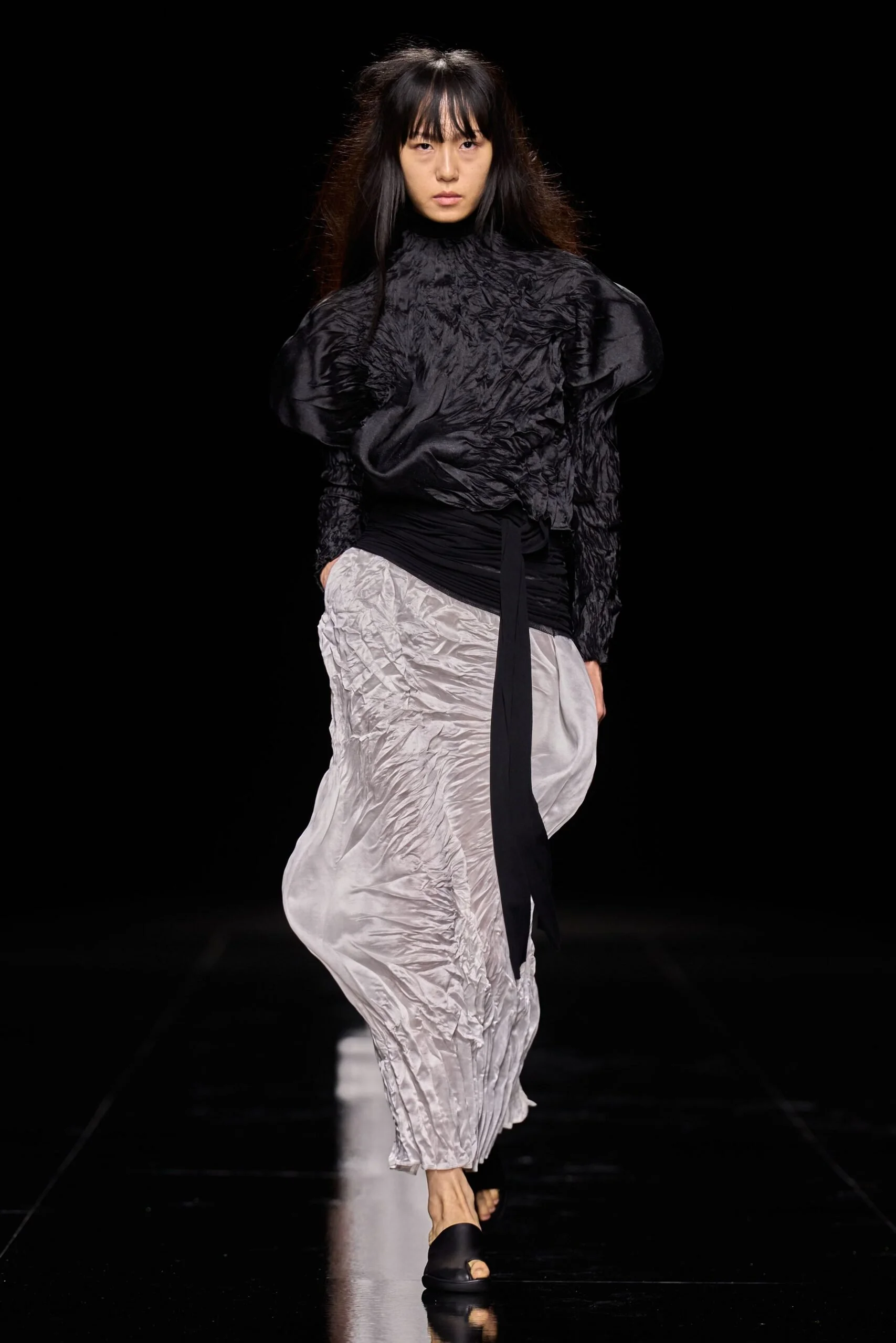 issey-miyake-spring-2027-ready-to-wear-look-25-scaled.jpg