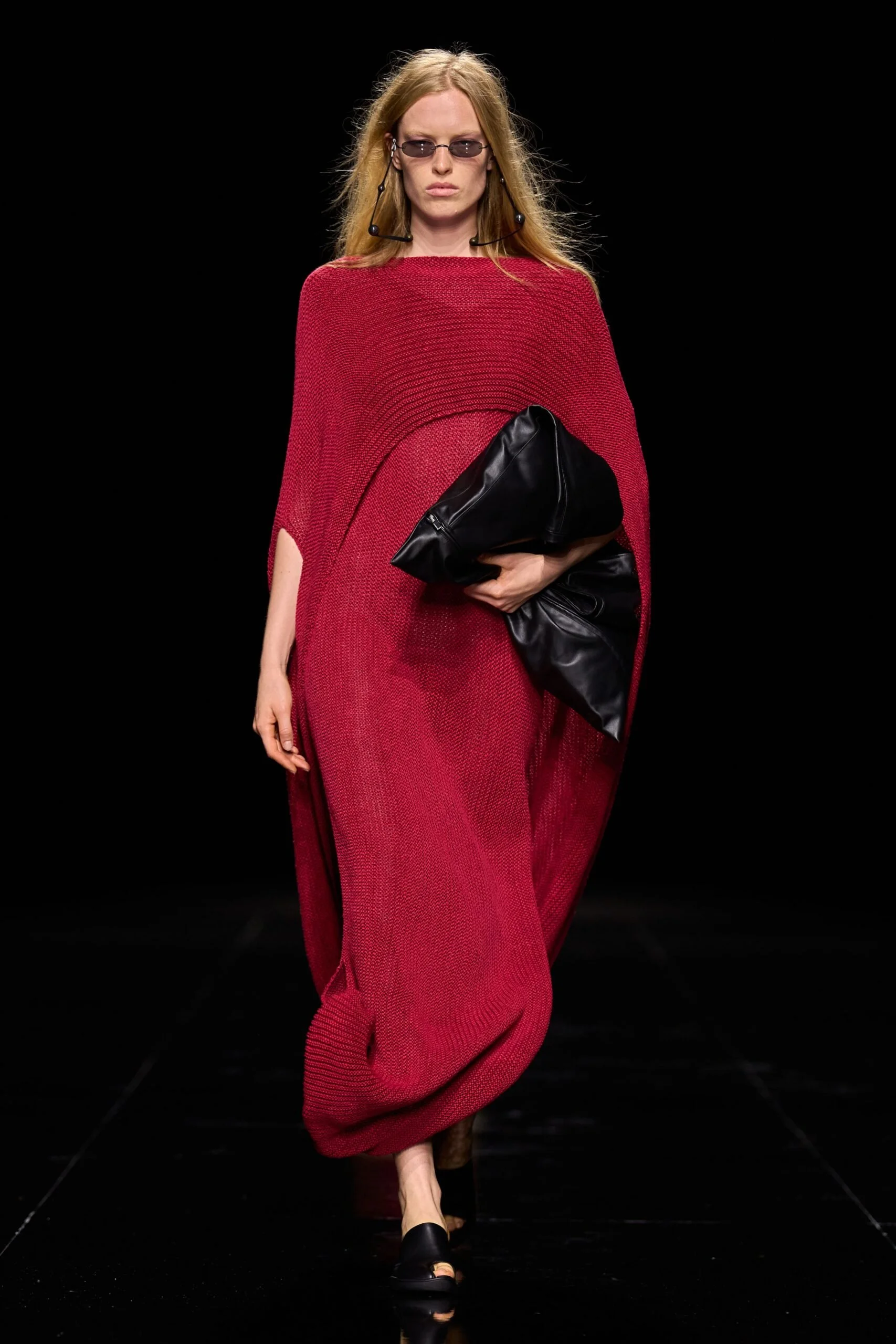 issey-miyake-spring-2027-ready-to-wear-look-36-scaled.jpg