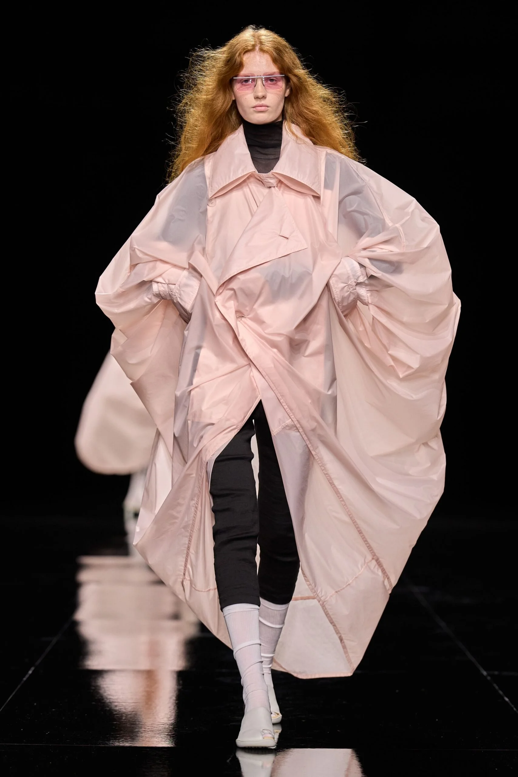 issey-miyake-spring-2027-ready-to-wear-look-53-scaled.jpg