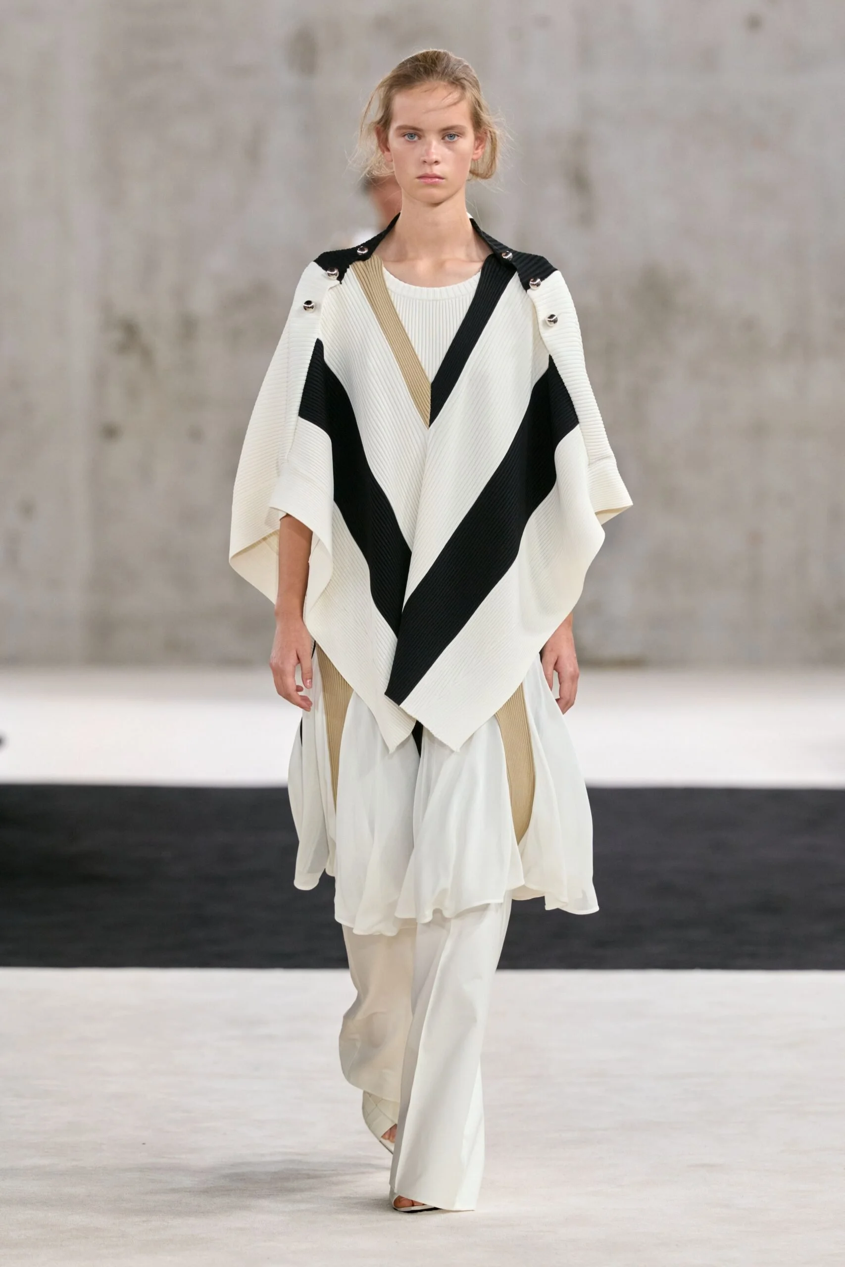 lanvin-spring-2027-ready-to-wear-look-10-scaled.jpg
