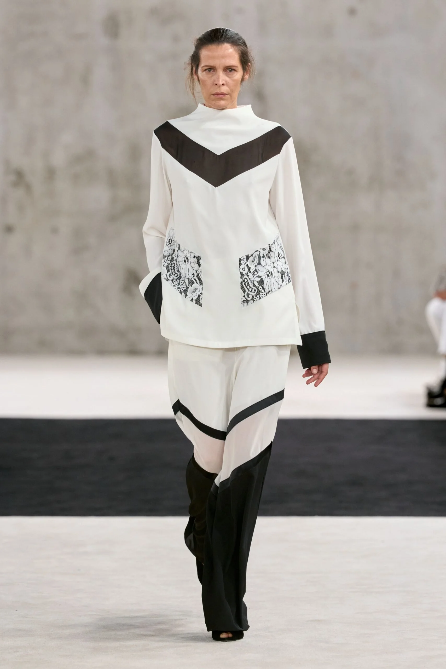 lanvin-spring-2027-ready-to-wear-look-22-scaled.jpg