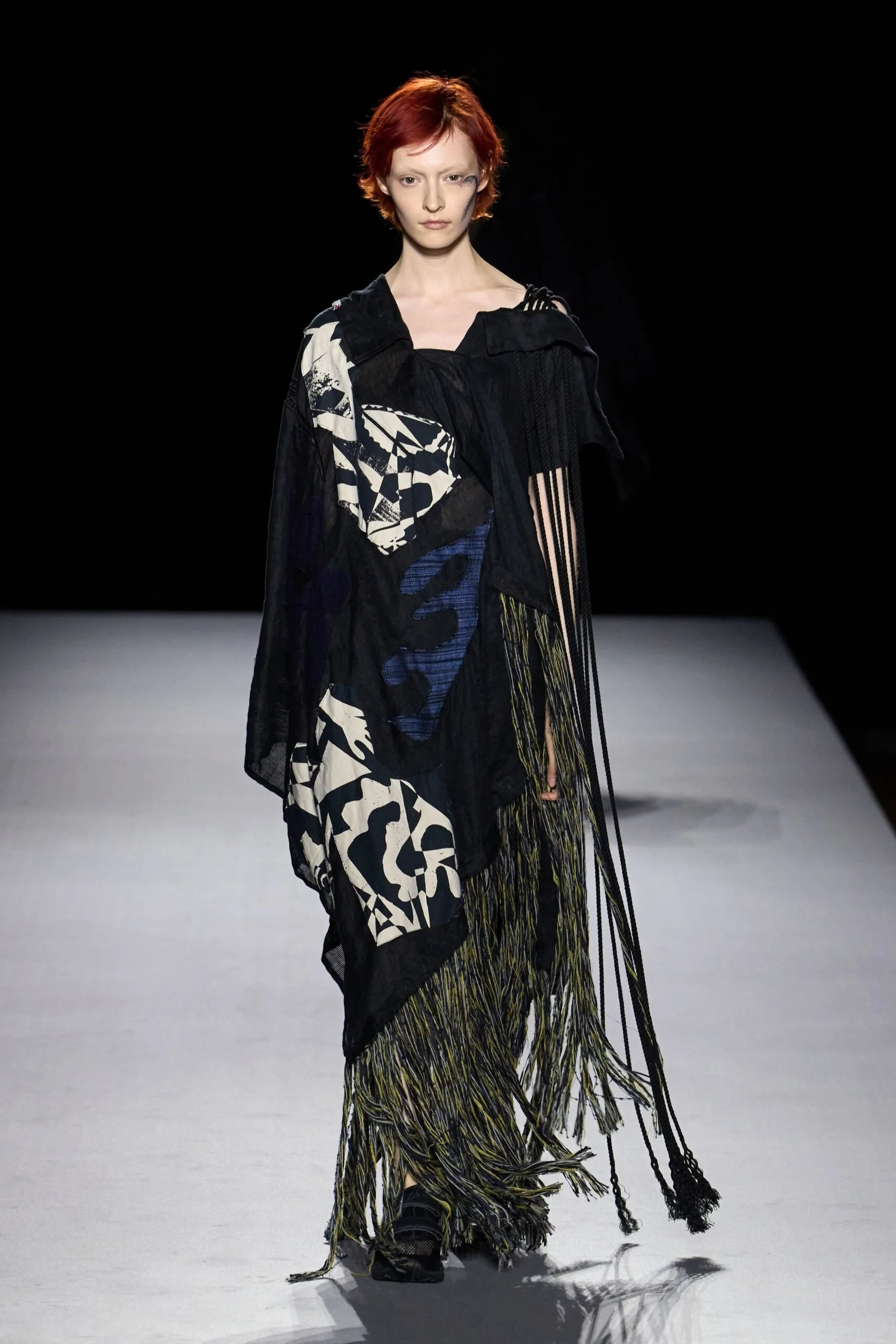 yohji-yamamoto-spring-2027-ready-to-wear-look-19-scaled.jpg