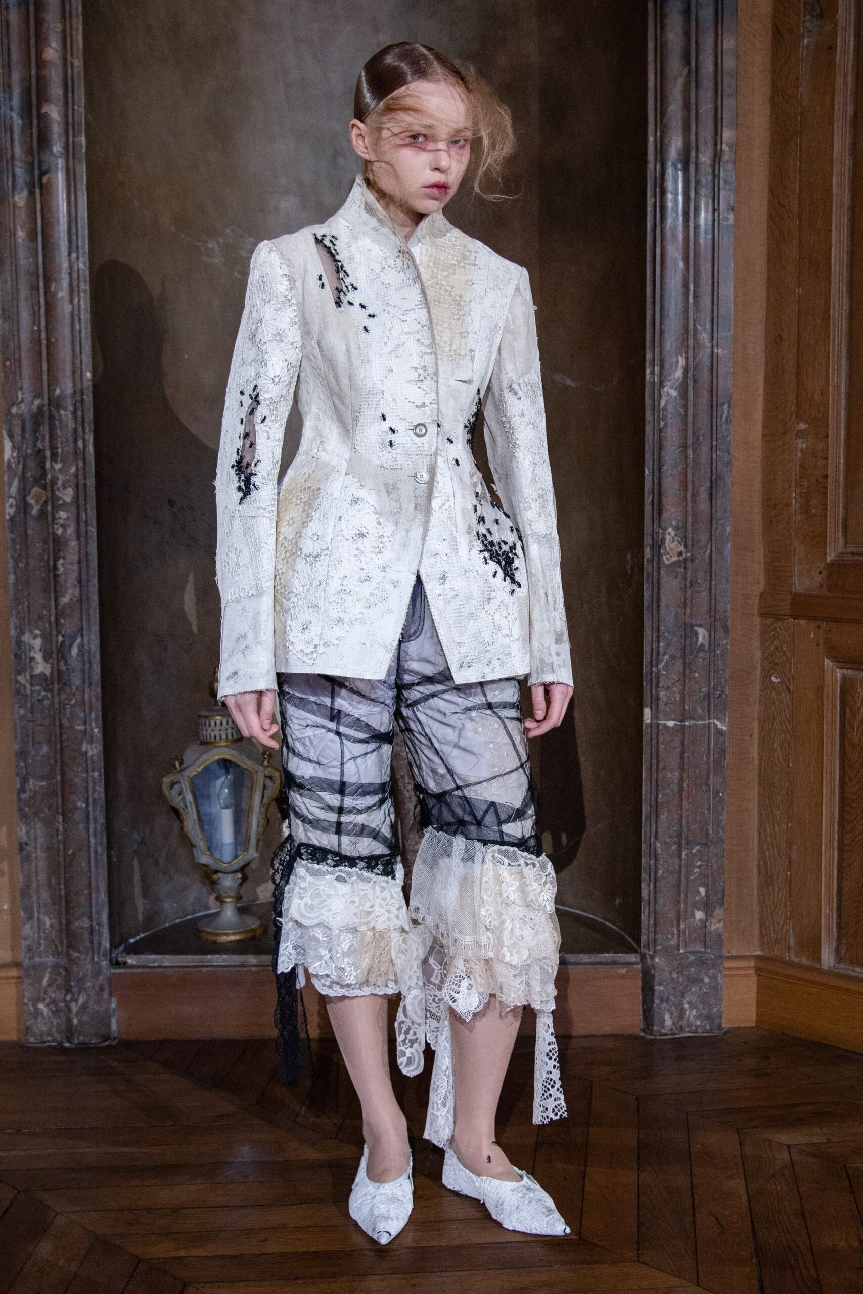 caroline-hu-spring-2027-ready-to-wear-look-01-scaled.jpg