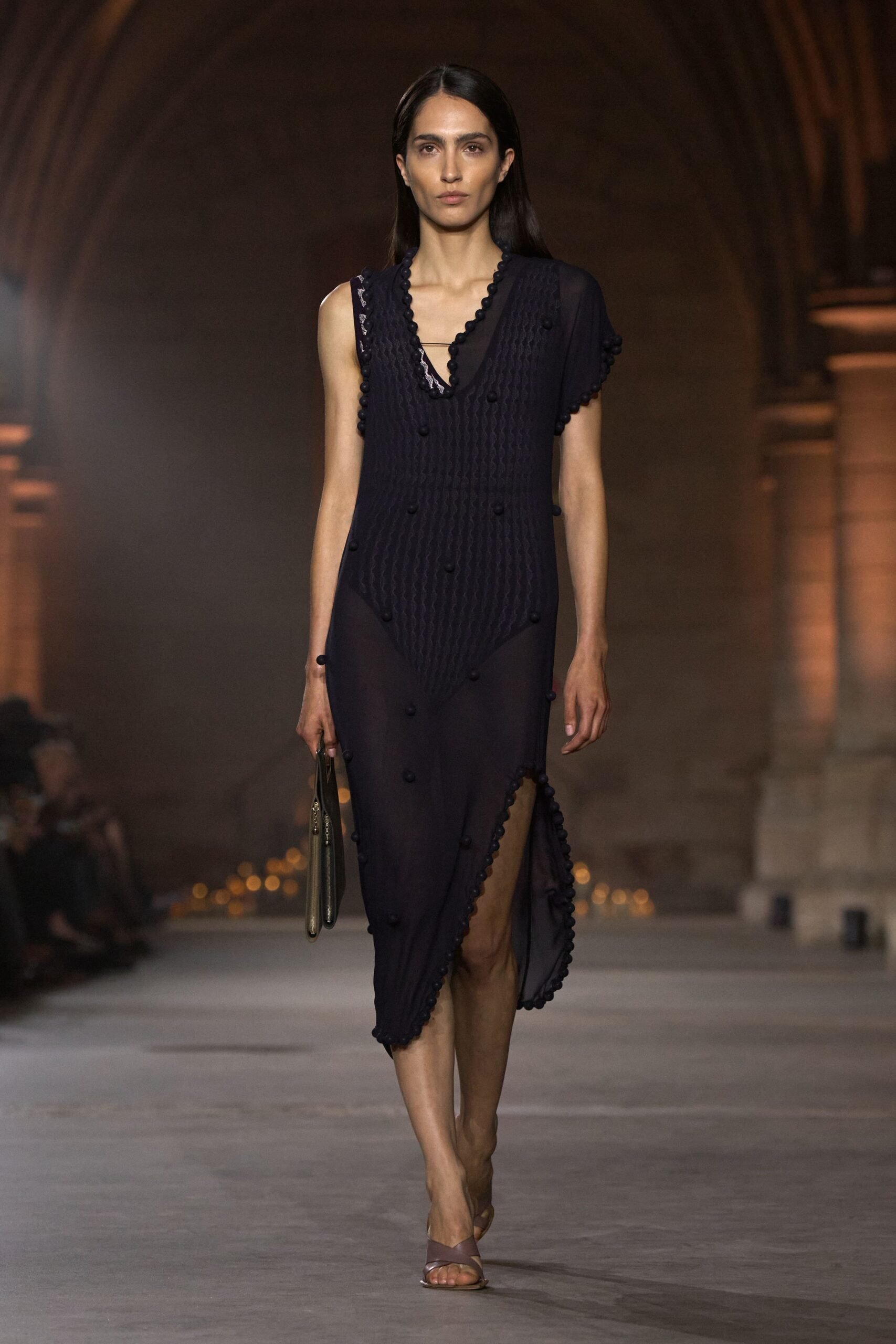 victoria-beckham-spring-2027-ready-to-wear-look-12-scaled.jpg