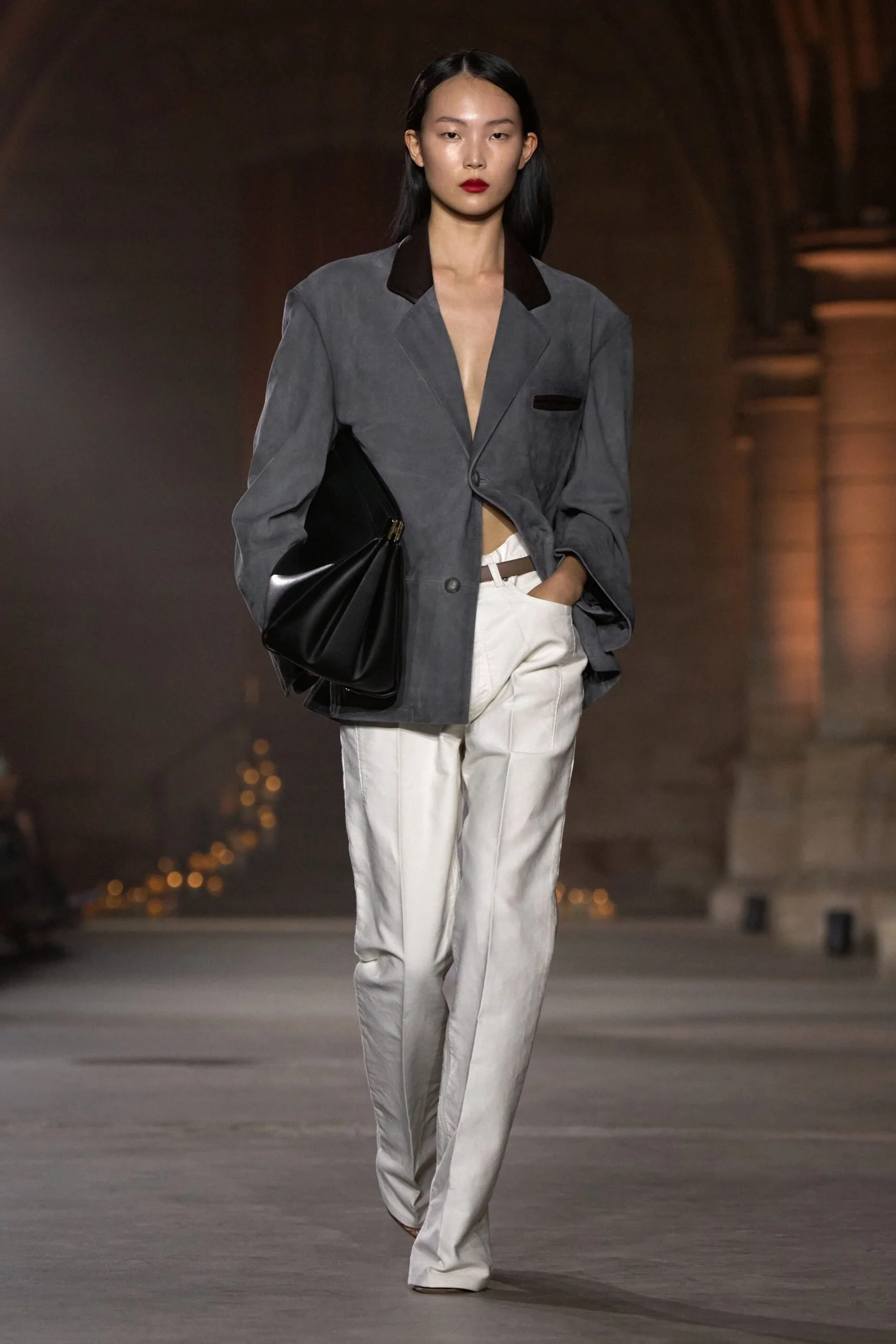 victoria-beckham-spring-2027-ready-to-wear-look-20-scaled.jpg