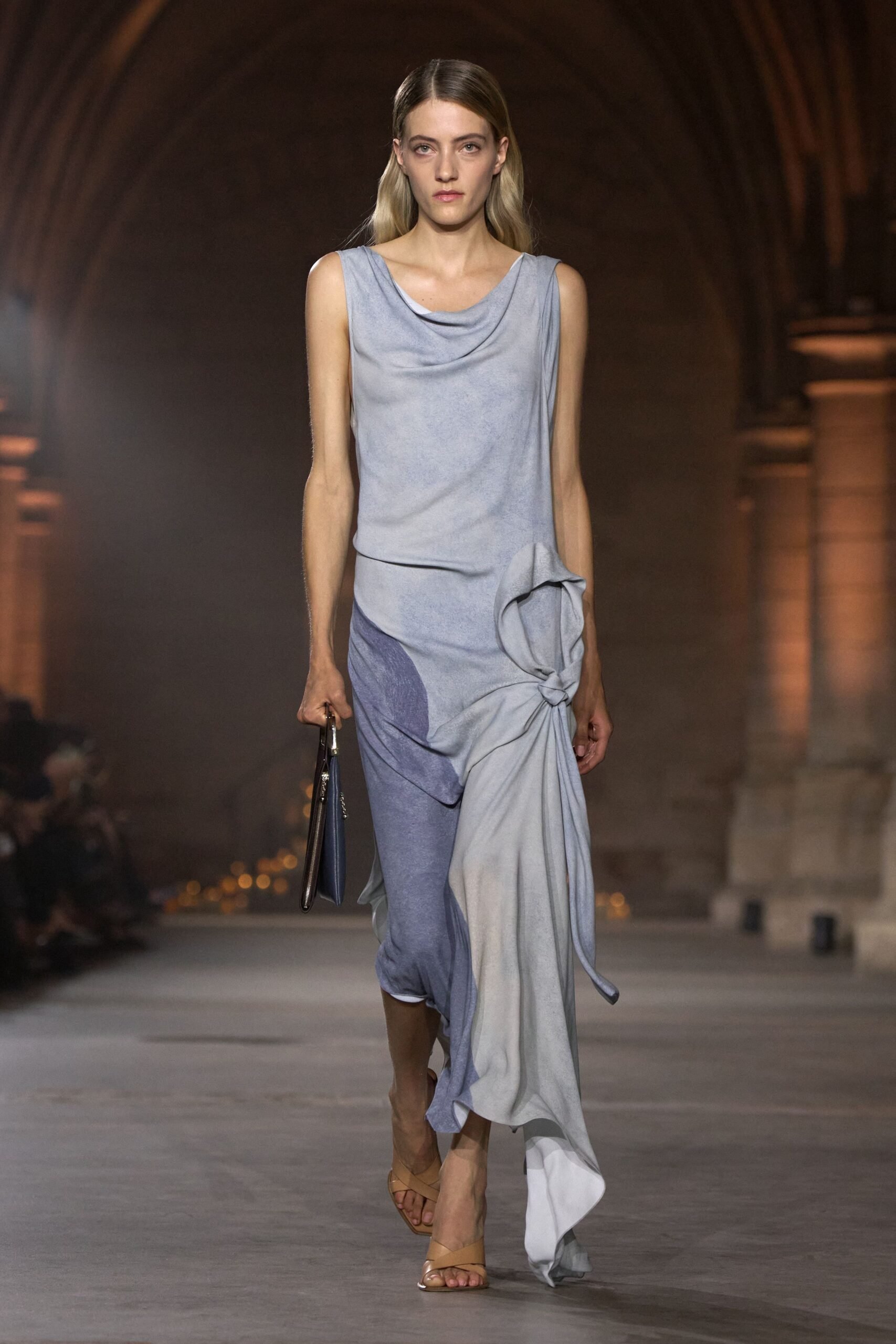 victoria-beckham-spring-2027-ready-to-wear-look-24-scaled.jpg