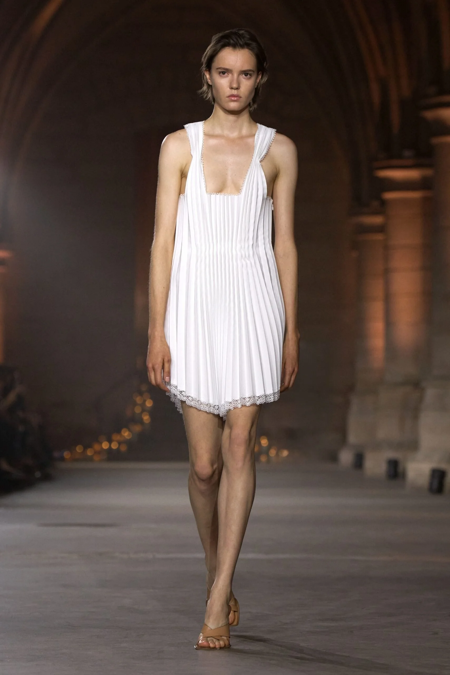 victoria-beckham-spring-2027-ready-to-wear-look-37-scaled.jpg
