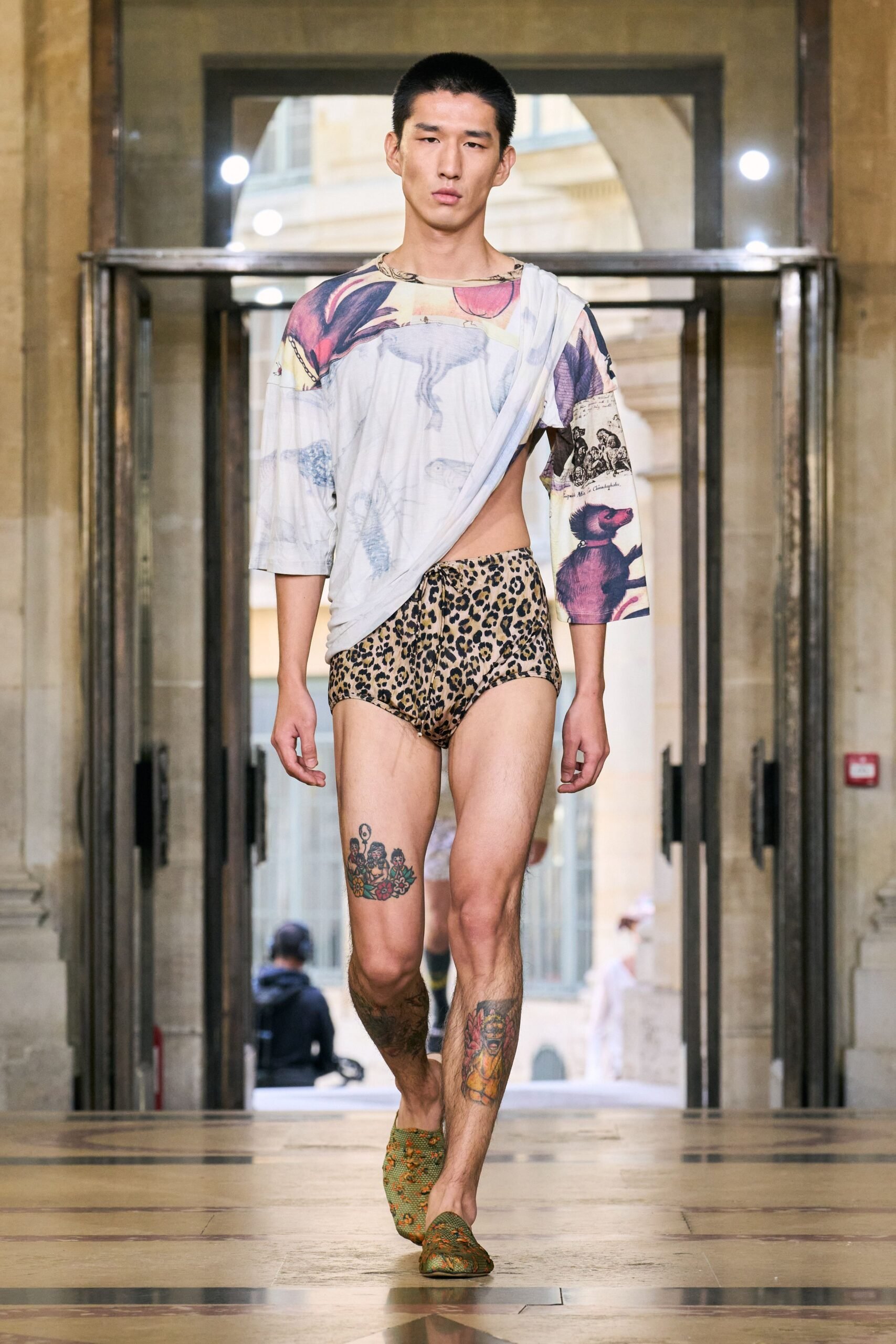 5FlADJIP-00003-andreas-kronthaler-for-vivienne-westwood-spring-2026-ready-to-wear-credit-gorunway-scaled.jpg