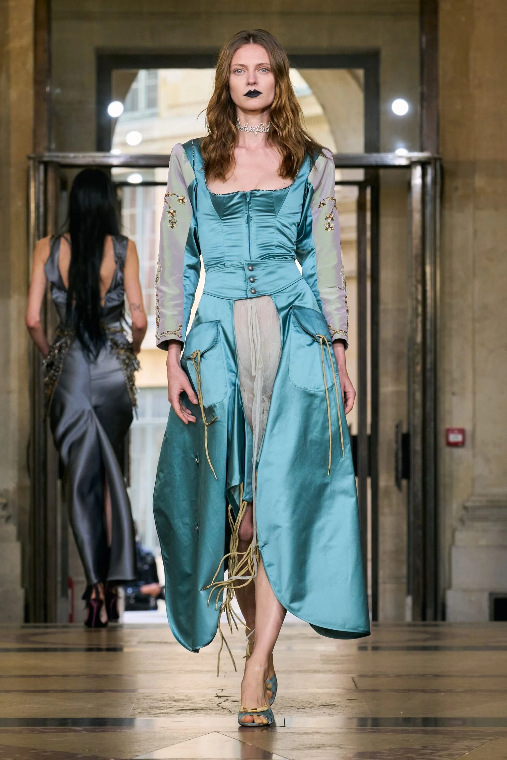 Jwyrn97K-00037-andreas-kronthaler-for-vivienne-westwood-spring-2026-ready-to-wear-credit-gorunway-scaled.jpg