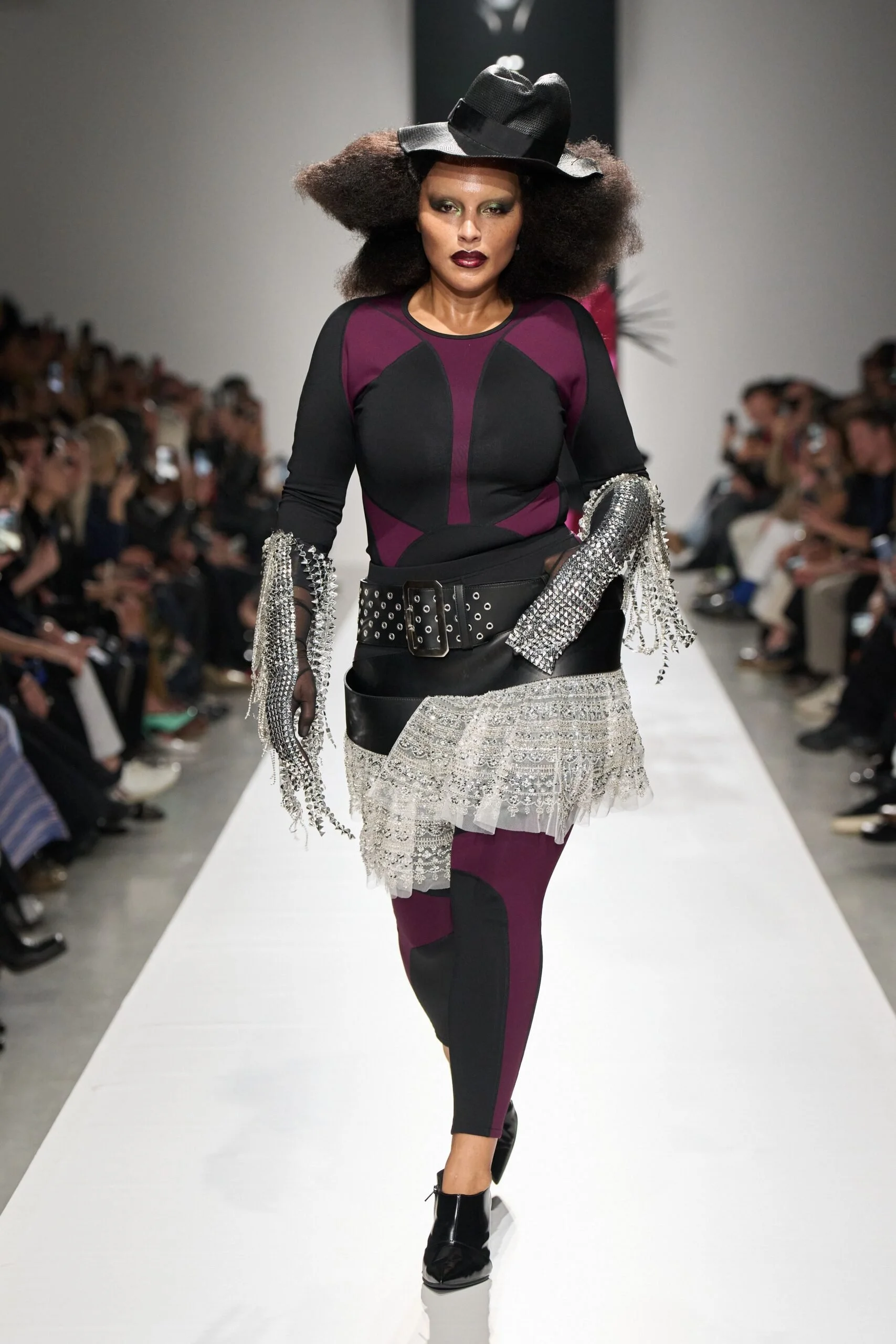 junya-watanabe-spring-2027-ready-to-wear-look-04-scaled.jpg