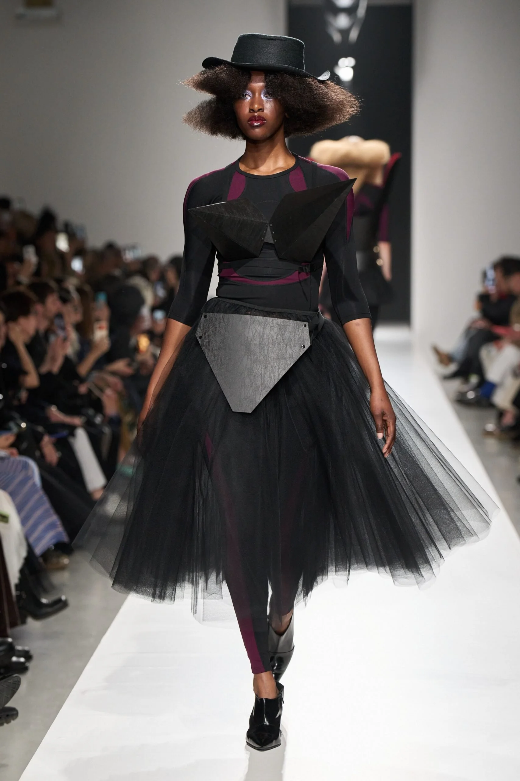 junya-watanabe-spring-2027-ready-to-wear-look-08-scaled.jpg