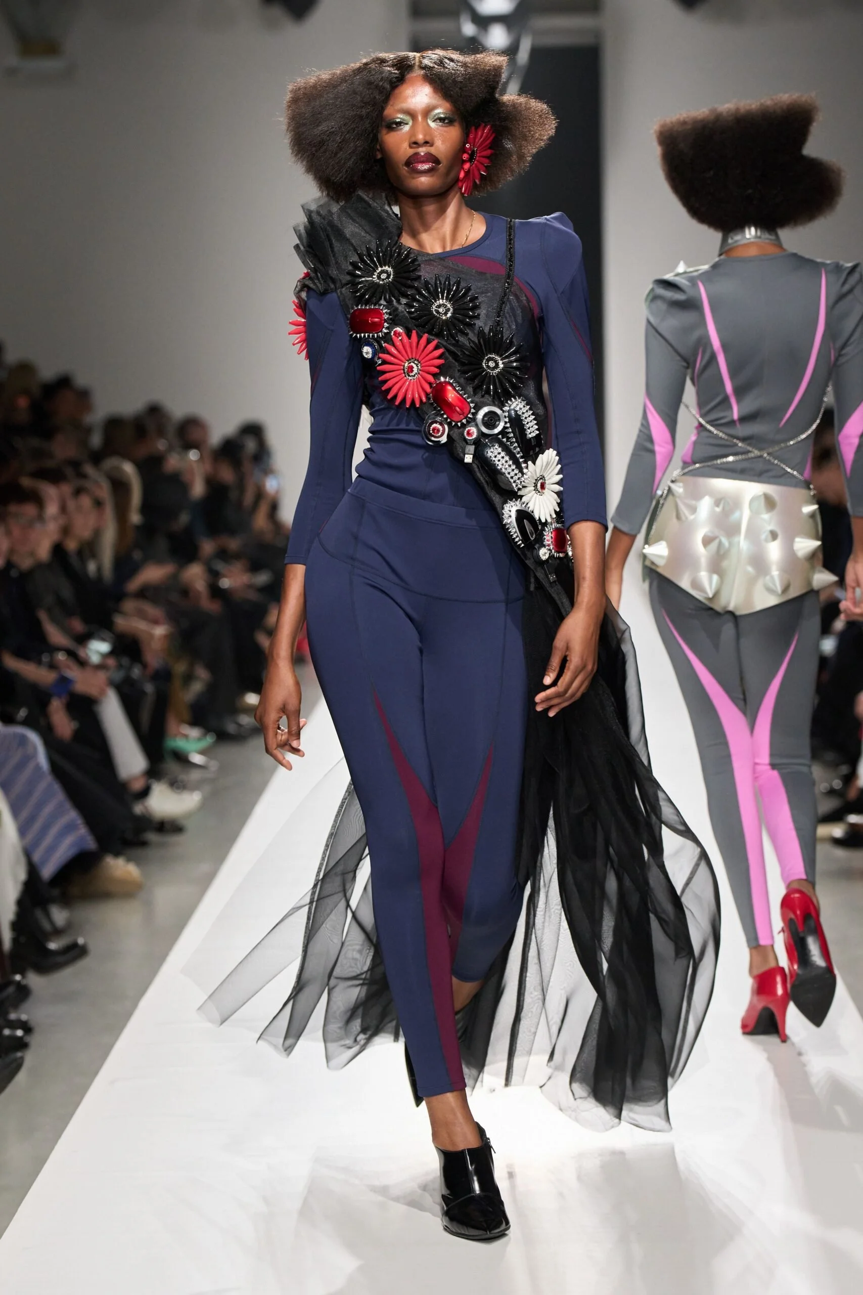 junya-watanabe-spring-2027-ready-to-wear-look-11-scaled.jpg