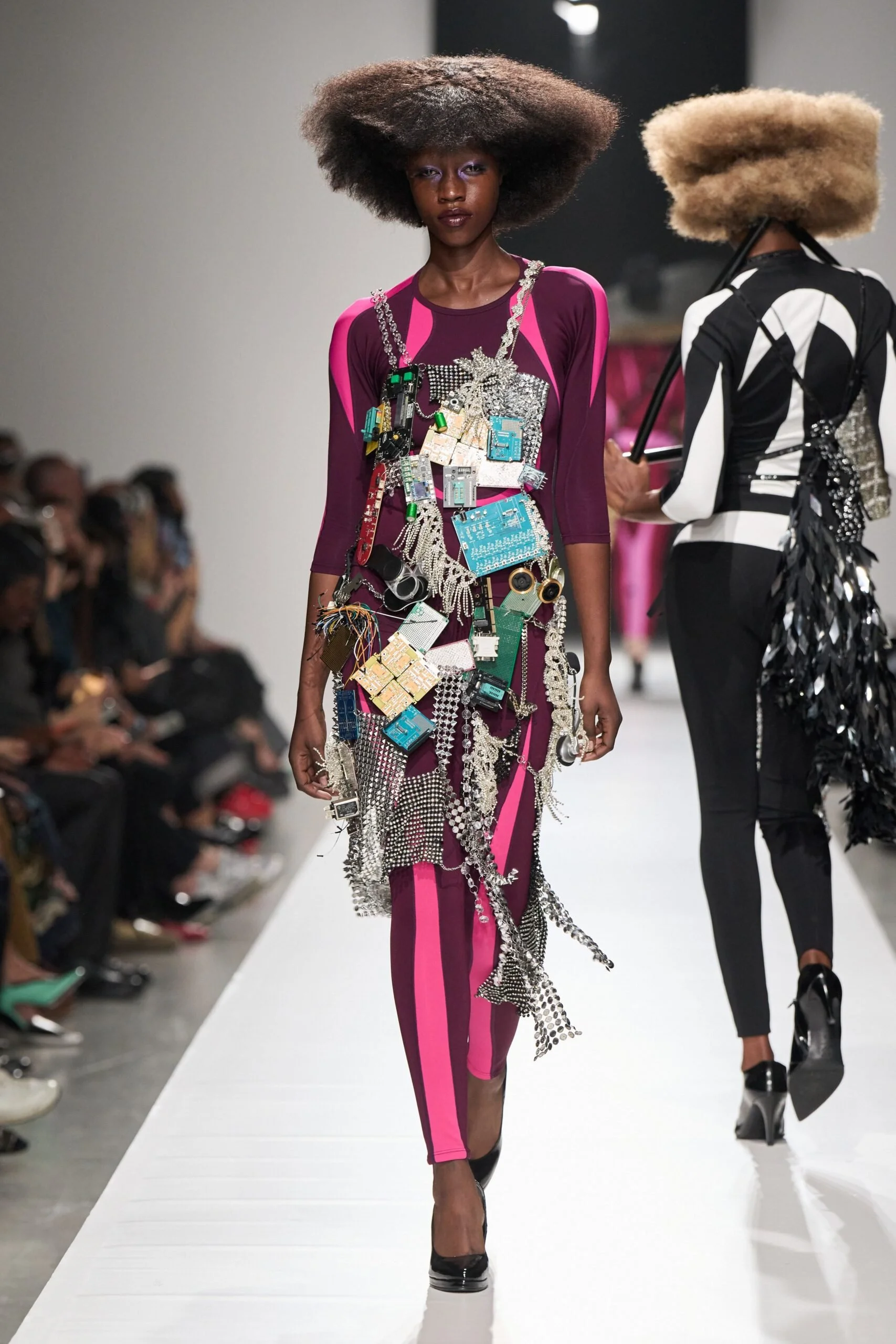 junya-watanabe-spring-2027-ready-to-wear-look-15-scaled.jpg