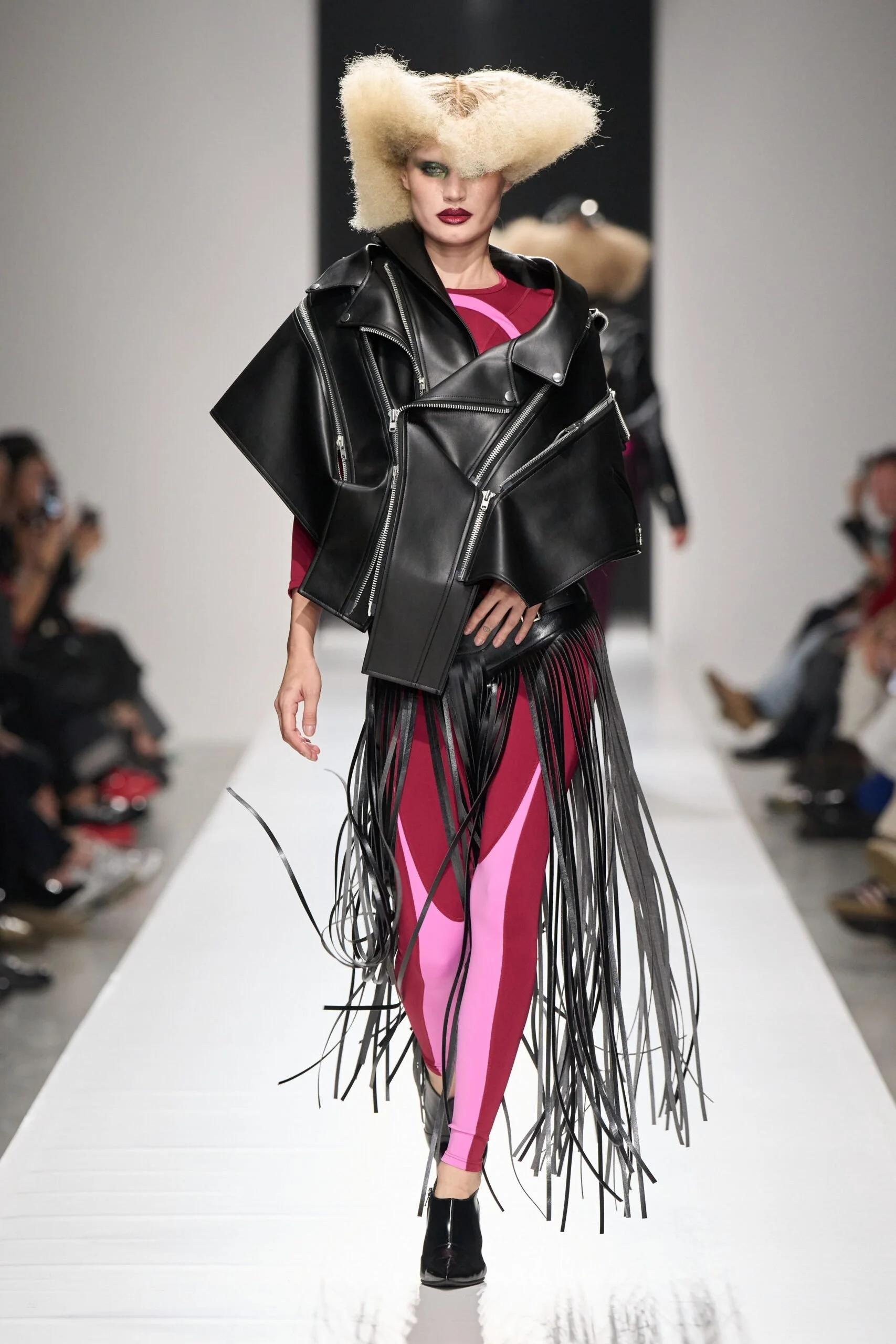 junya-watanabe-spring-2027-ready-to-wear-look-19-scaled.jpg