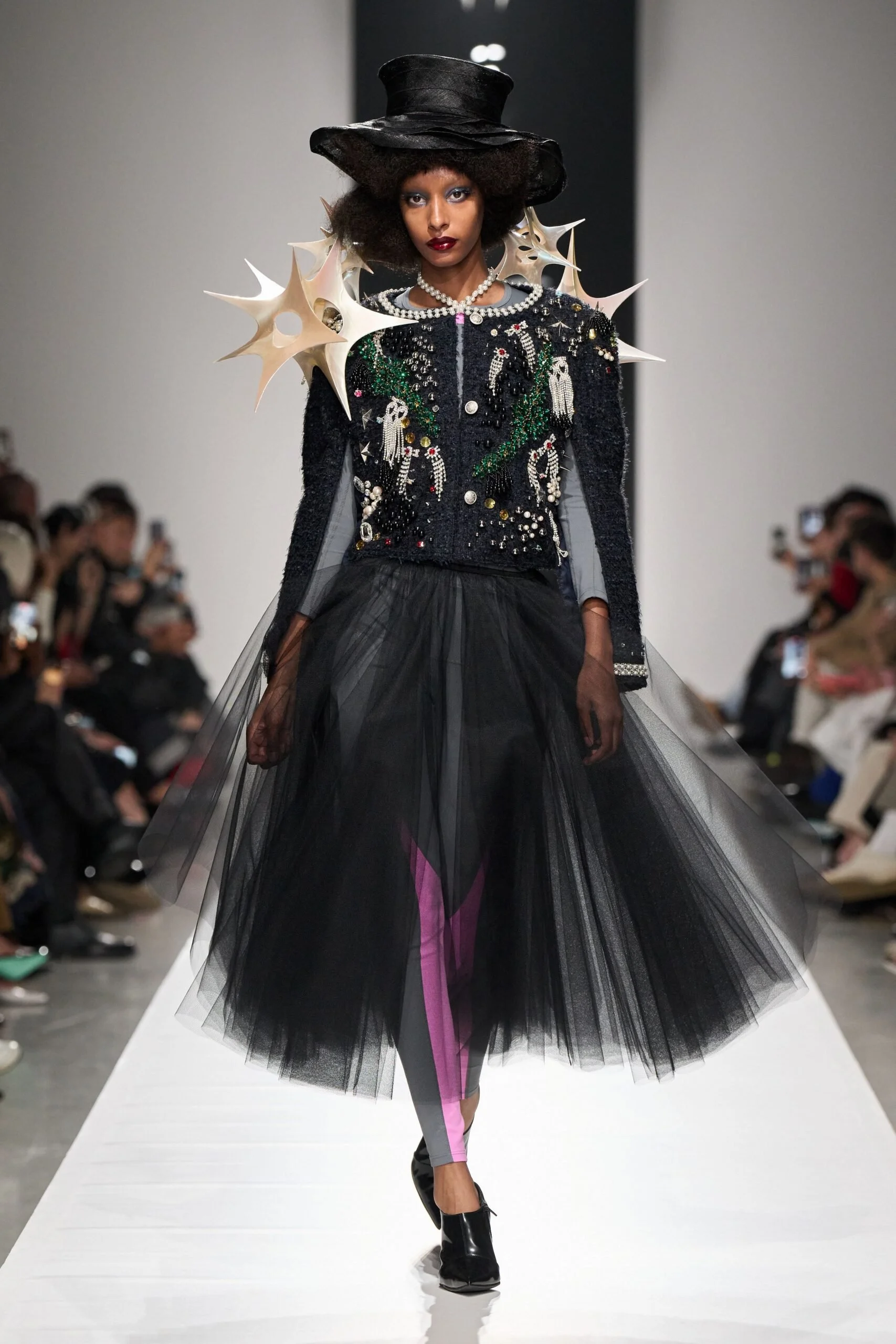 junya-watanabe-spring-2027-ready-to-wear-look-24-scaled.jpg